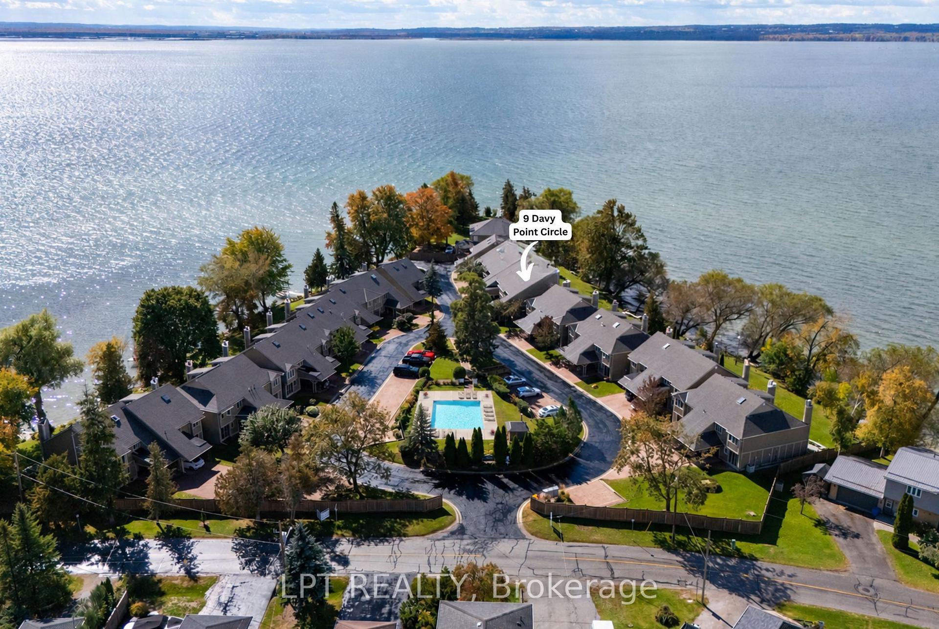 Photo 3 of 9 Davy Point Circle, Georgina, Historic Lakeshore Communities — HOMEH