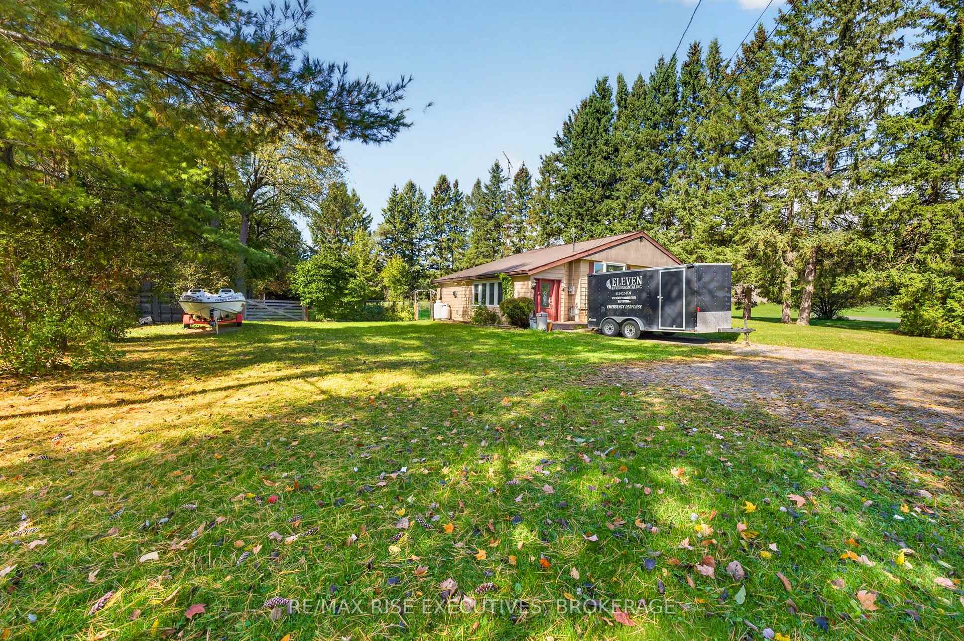 Photo 2 of 4259 Sydenham Road, Frontenac, Frontenac South — HOMEH