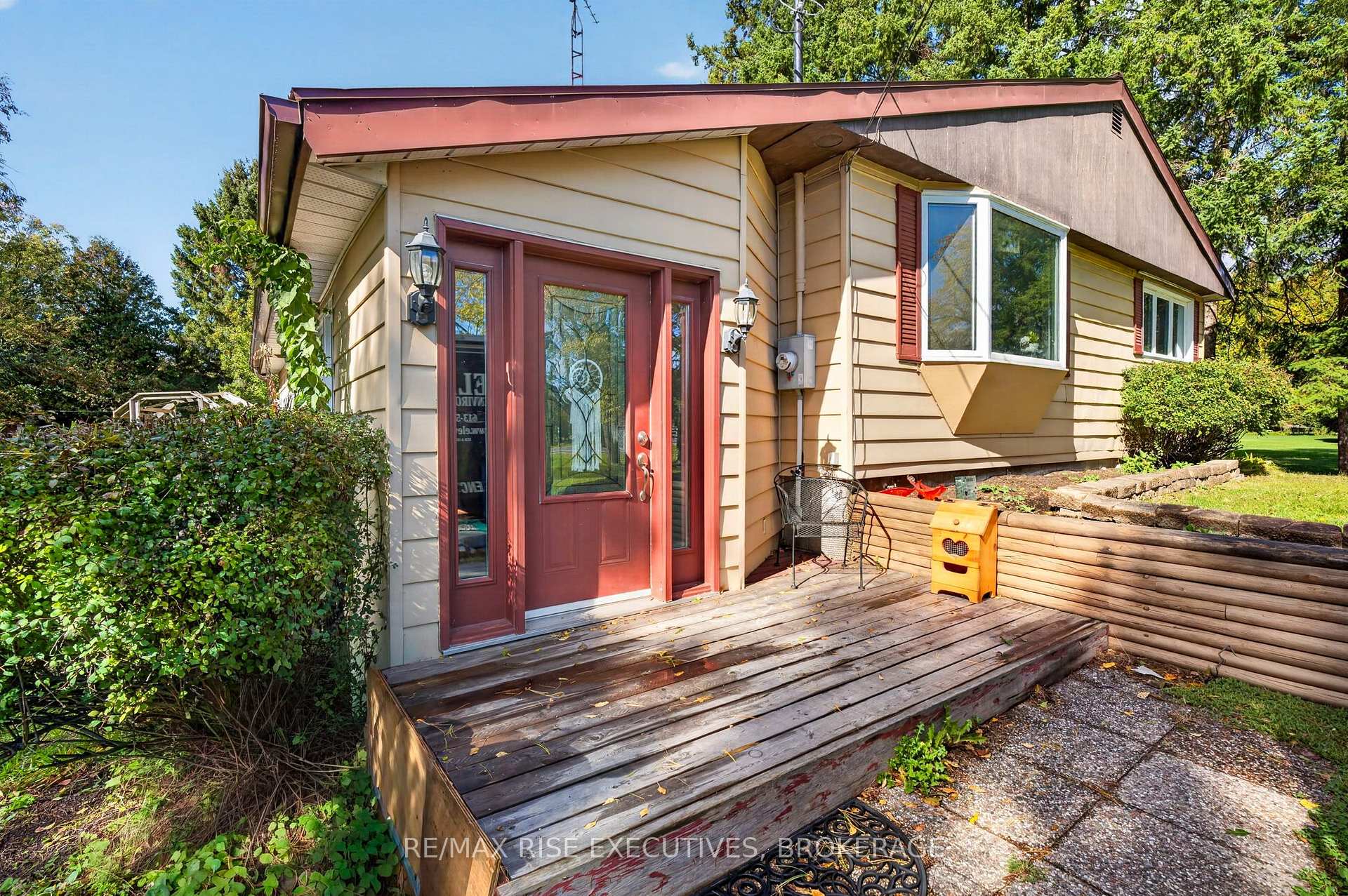 Photo 3 of 4259 Sydenham Road, Frontenac, Frontenac South — HOMEH