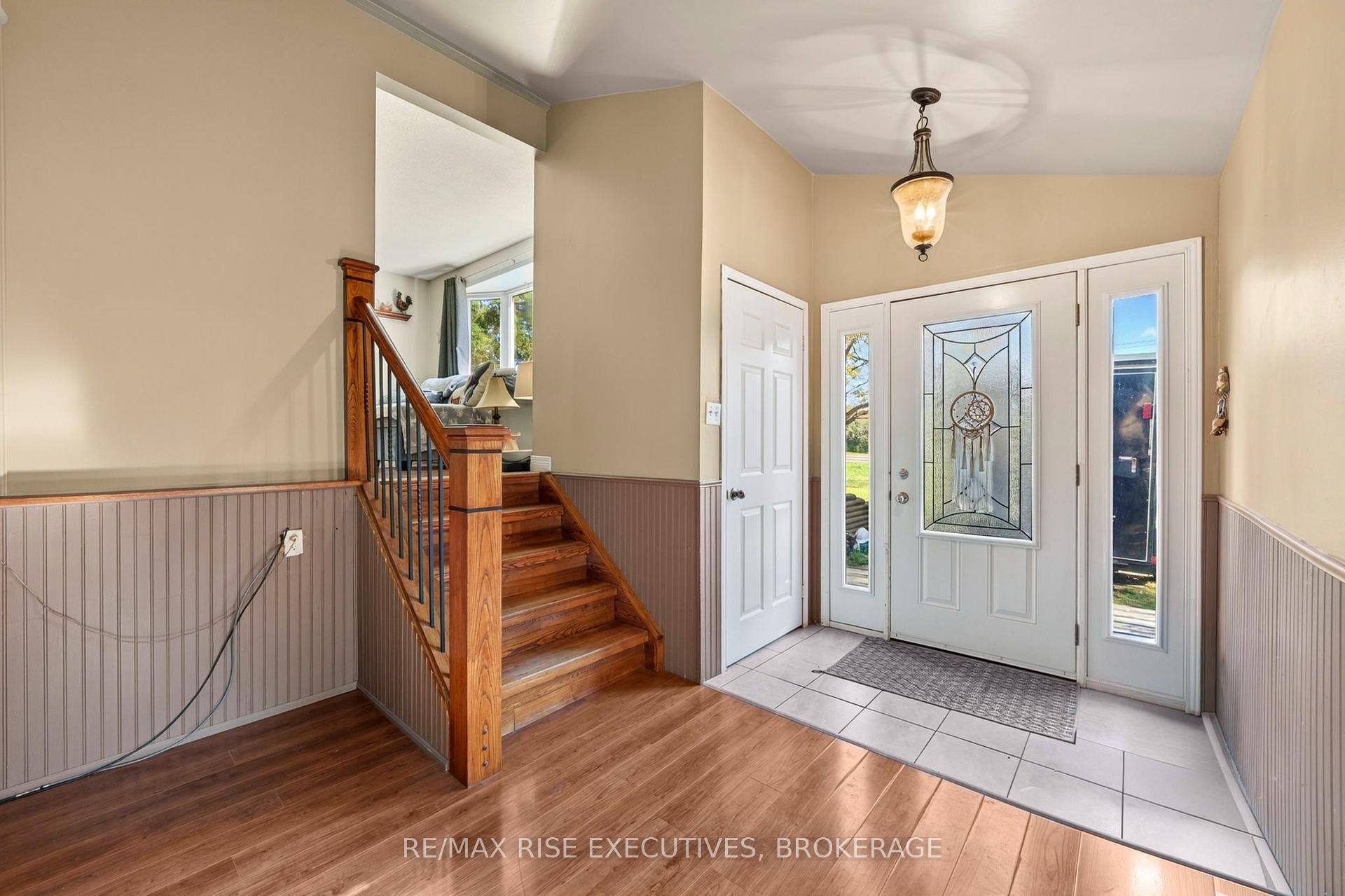 Photo 5 of 4259 Sydenham Road, Frontenac, Frontenac South — HOMEH