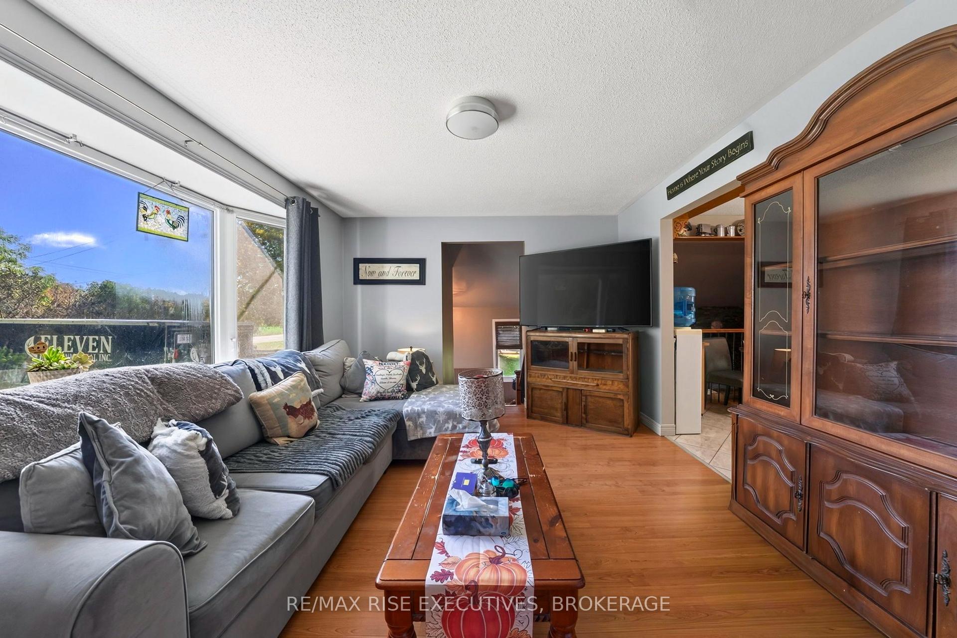 Photo 8 of 4259 Sydenham Road, Frontenac, Frontenac South — HOMEH