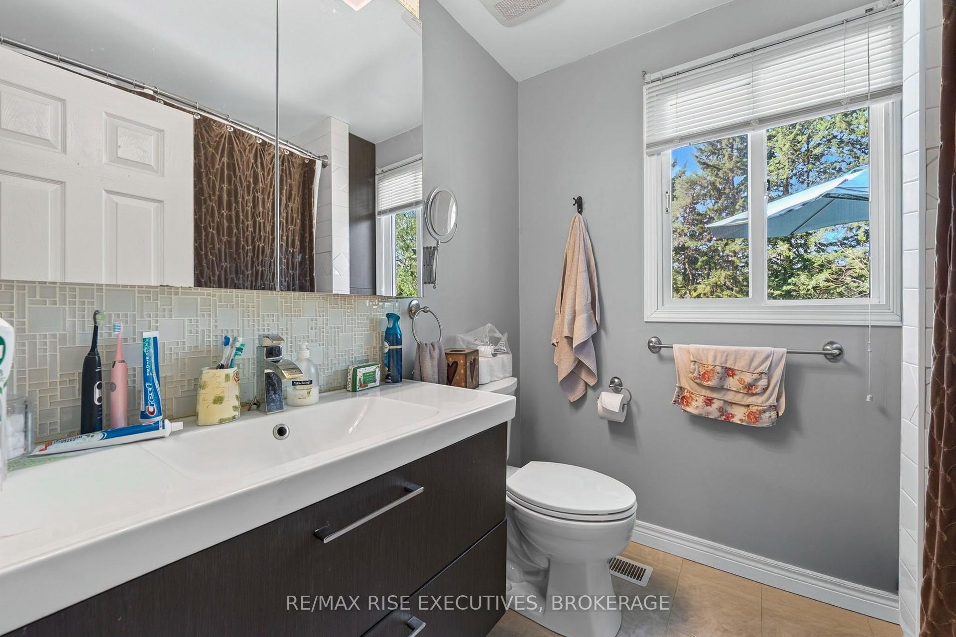 Photo 12 of 4259 Sydenham Road, Frontenac, Frontenac South — HOMEH