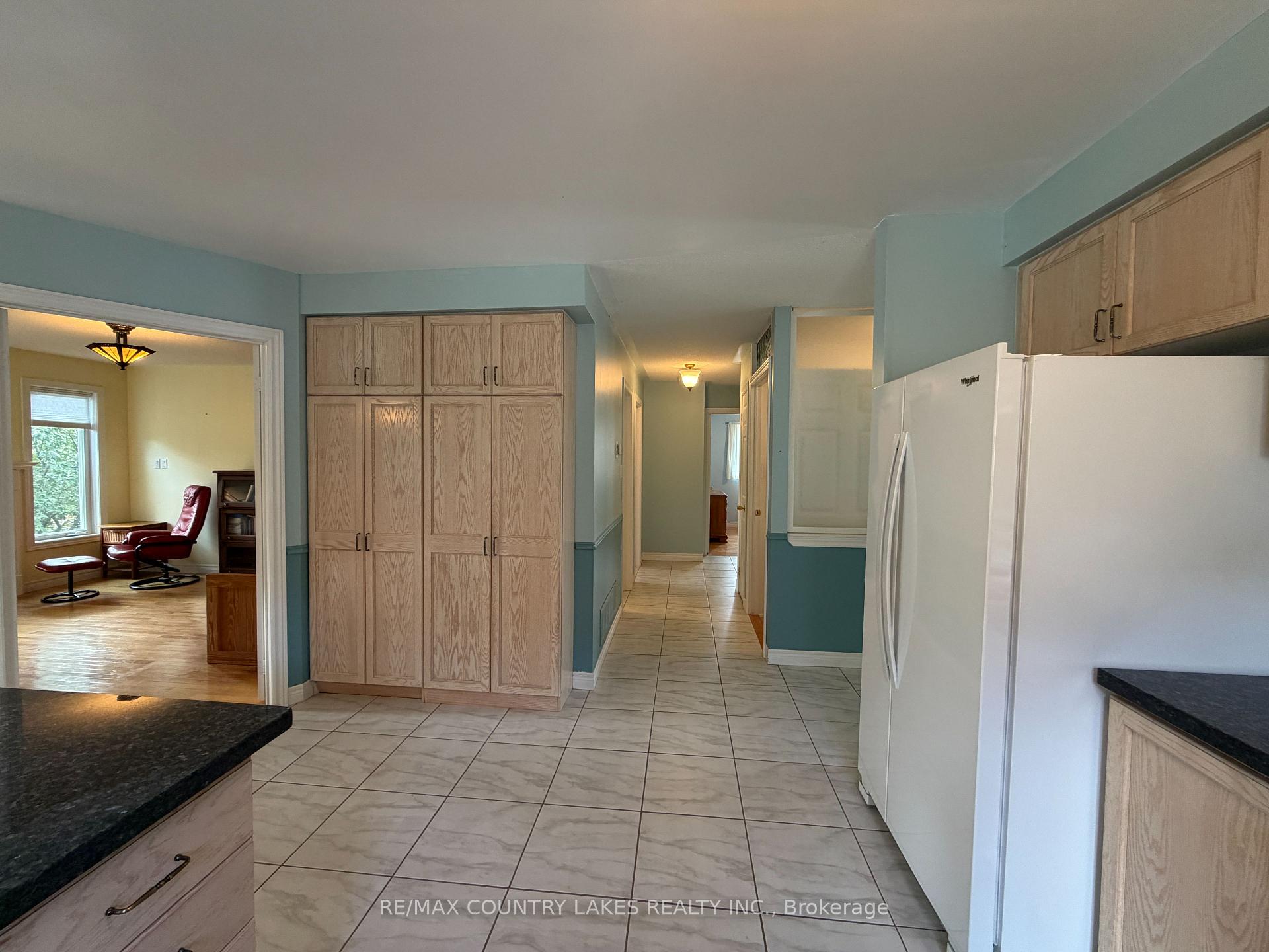 Photo 11 of 43 Elmwood Avenue, Brock, Beaverton — HOMEH