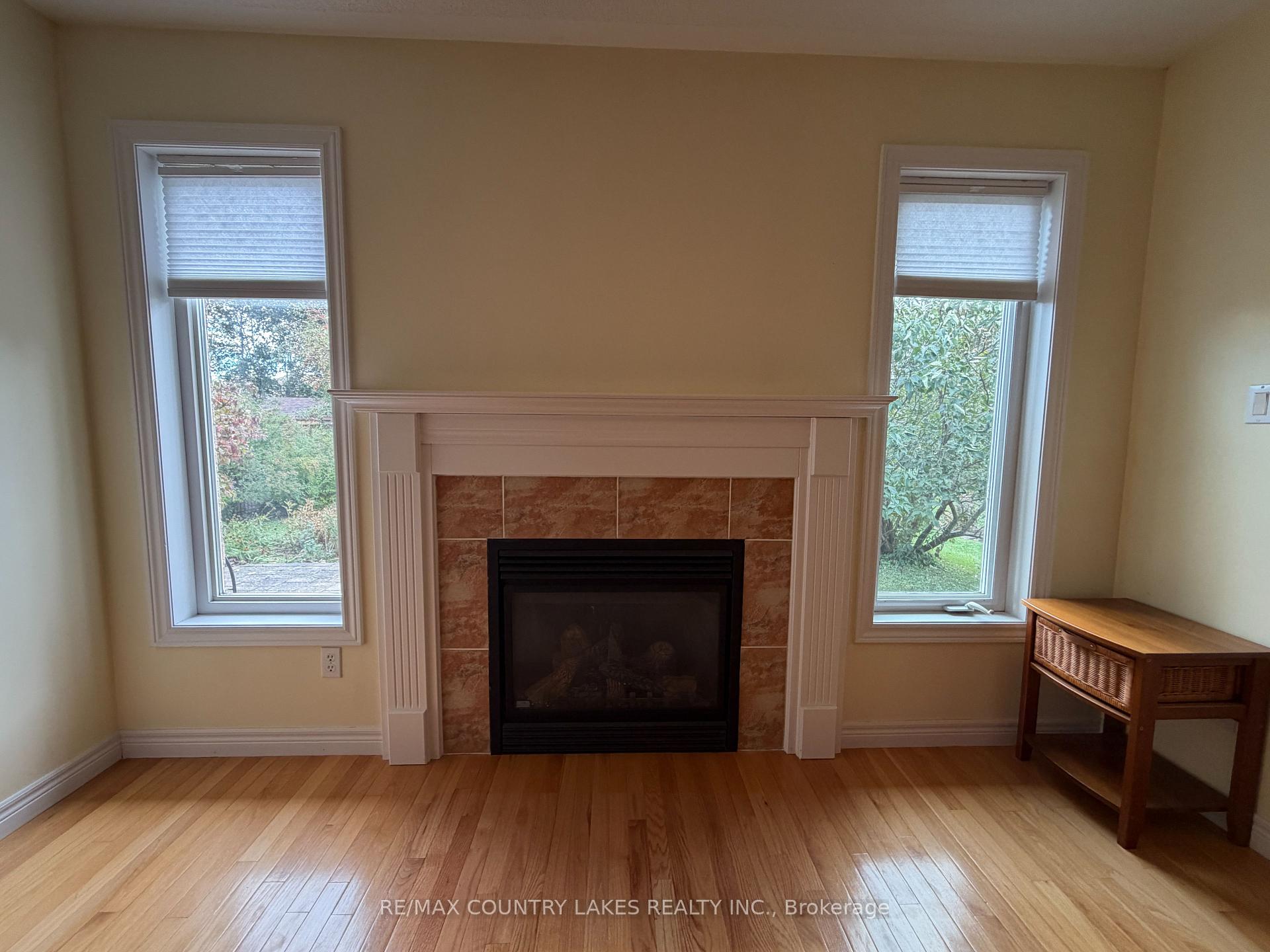 Photo 15 of 43 Elmwood Avenue, Brock, Beaverton — HOMEH