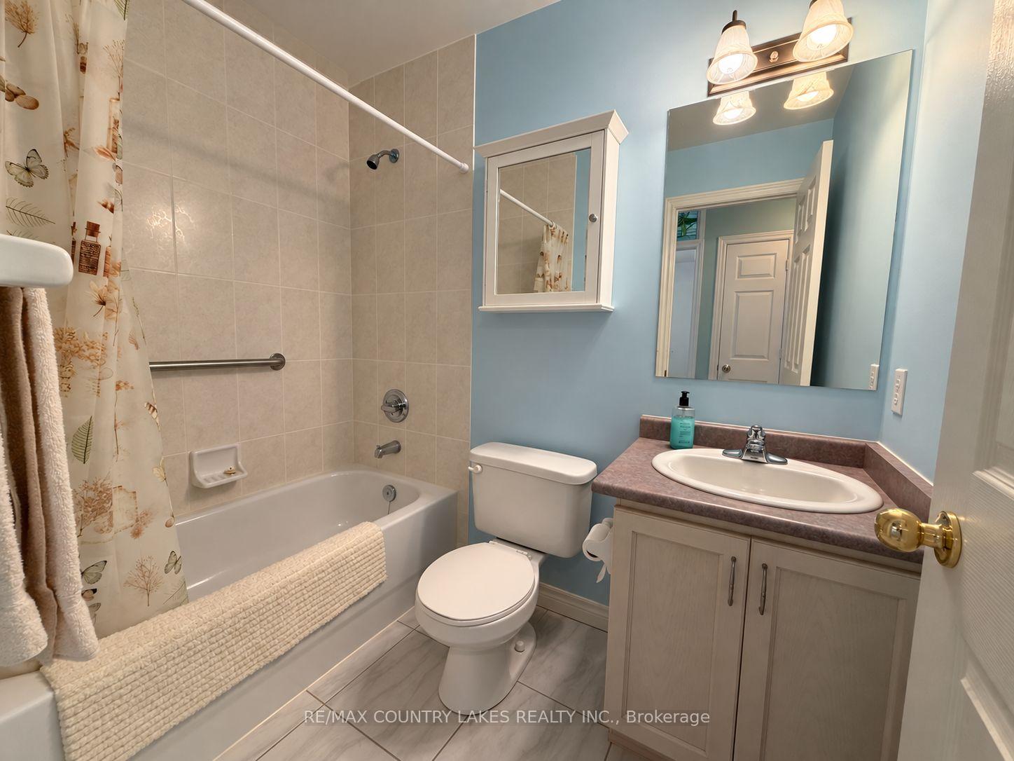 Photo 18 of 43 Elmwood Avenue, Brock, Beaverton — HOMEH