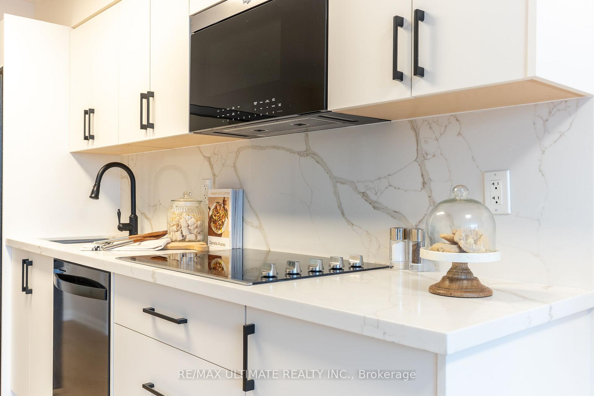 Photo 8 of Unit 627, 111 Elizabeth Street, Toronto, Bay Street Corridor — HOMEH