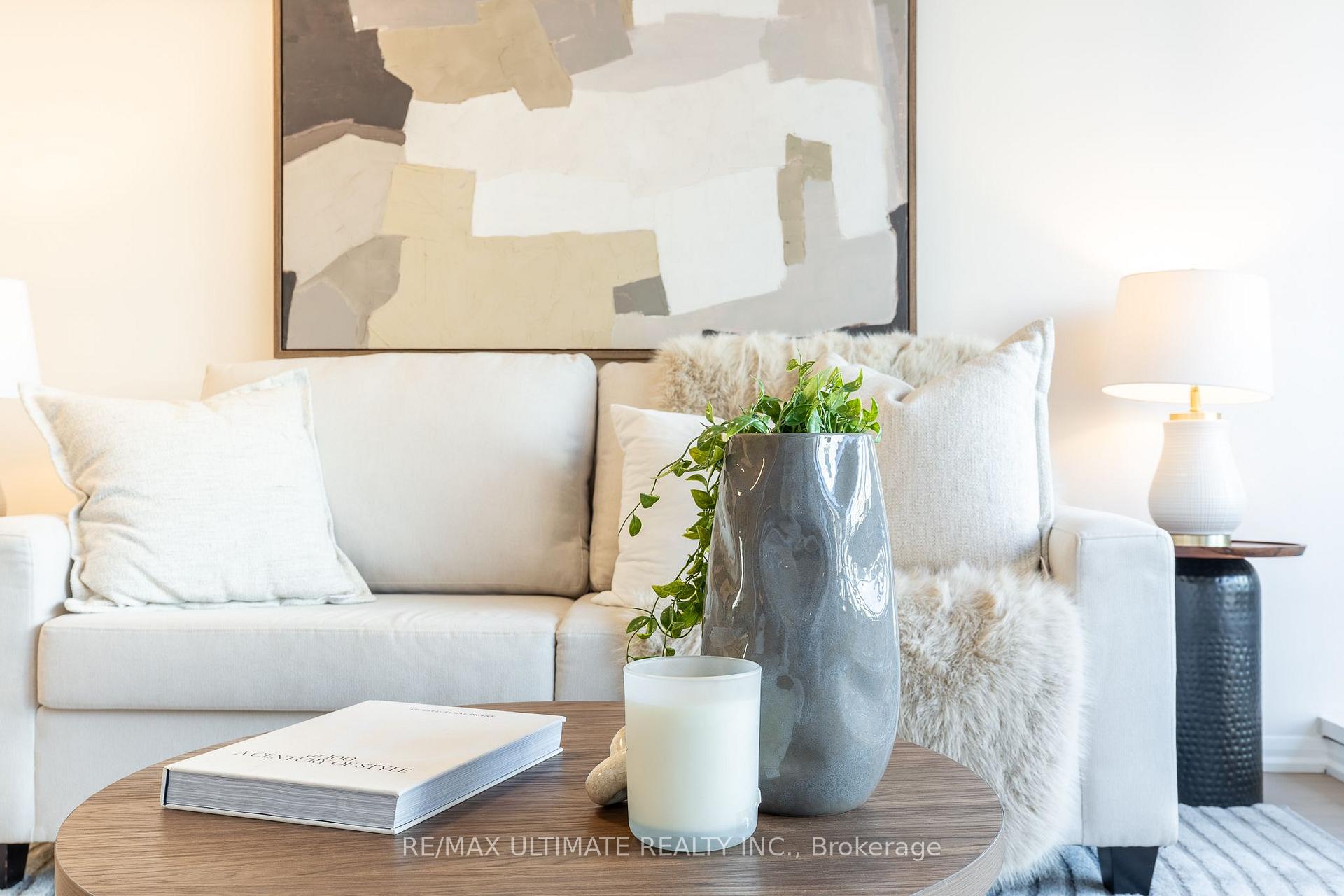 Photo 15 of Unit 627, 111 Elizabeth Street, Toronto, Bay Street Corridor — HOMEH