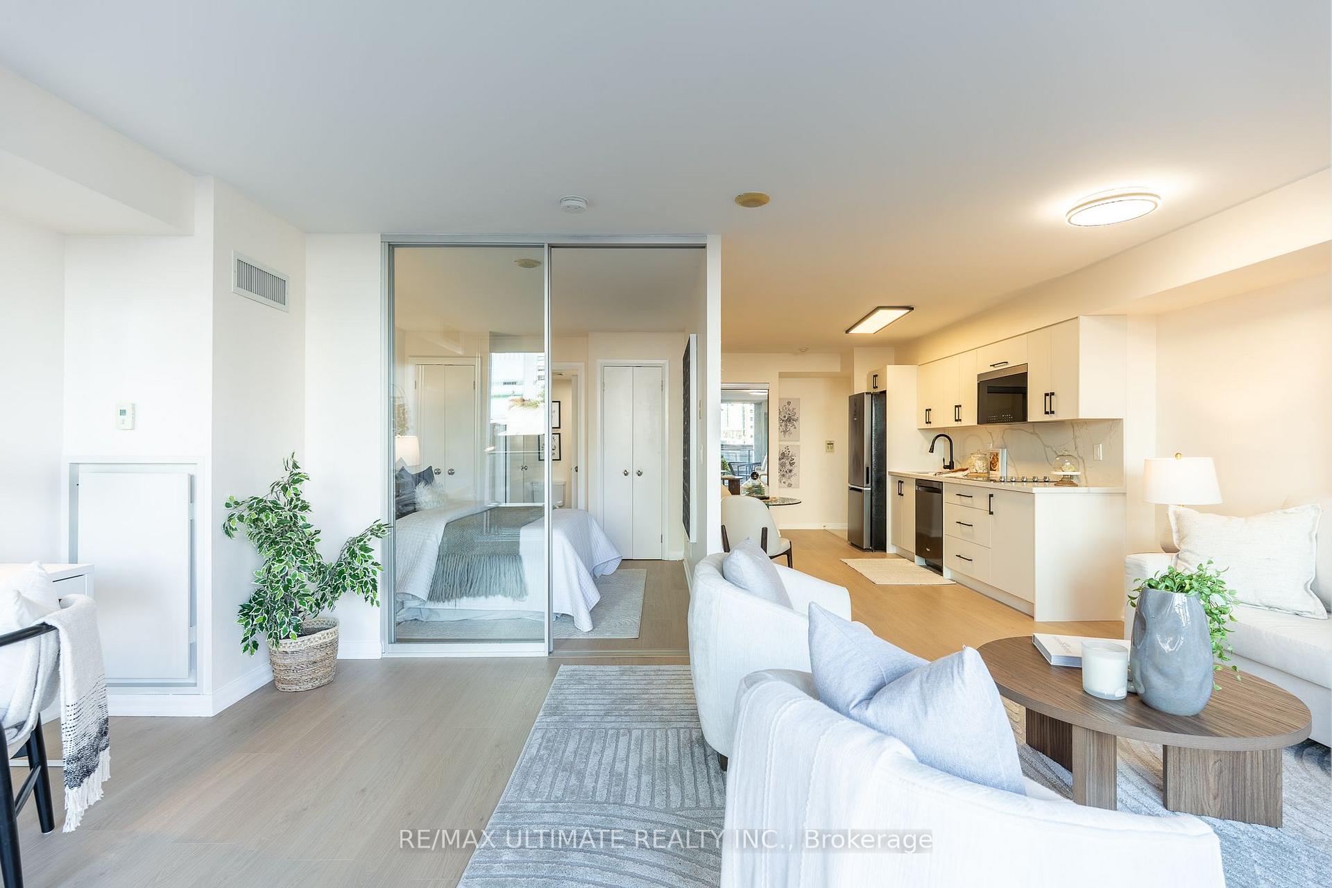 Photo 18 of Unit 627, 111 Elizabeth Street, Toronto, Bay Street Corridor — HOMEH