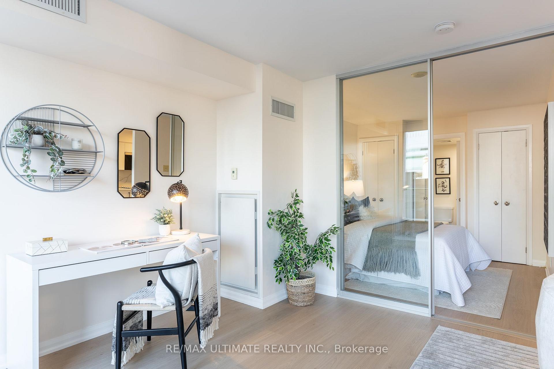 Photo 20 of Unit 627, 111 Elizabeth Street, Toronto, Bay Street Corridor — HOMEH