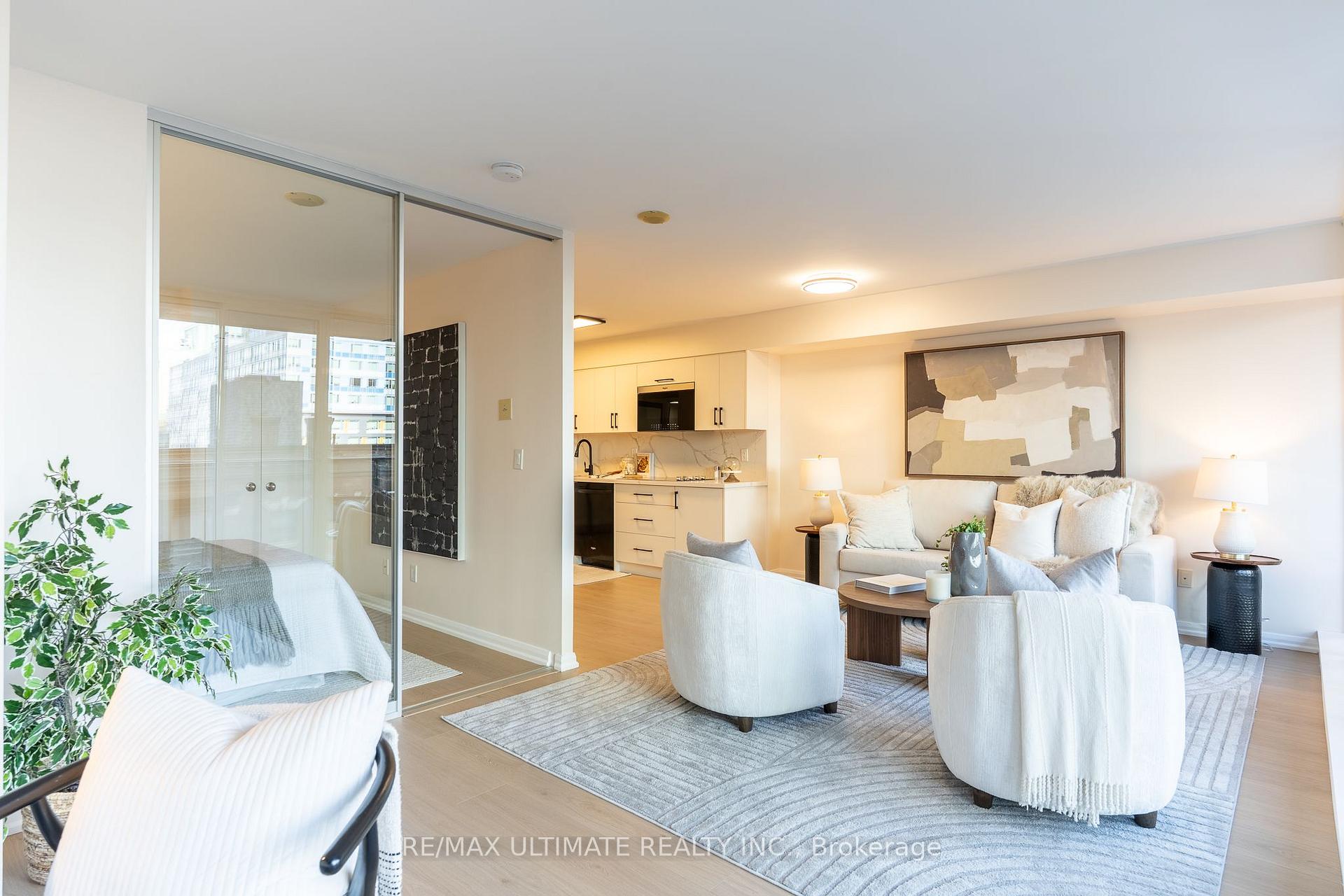 Photo 22 of Unit 627, 111 Elizabeth Street, Toronto, Bay Street Corridor — HOMEH