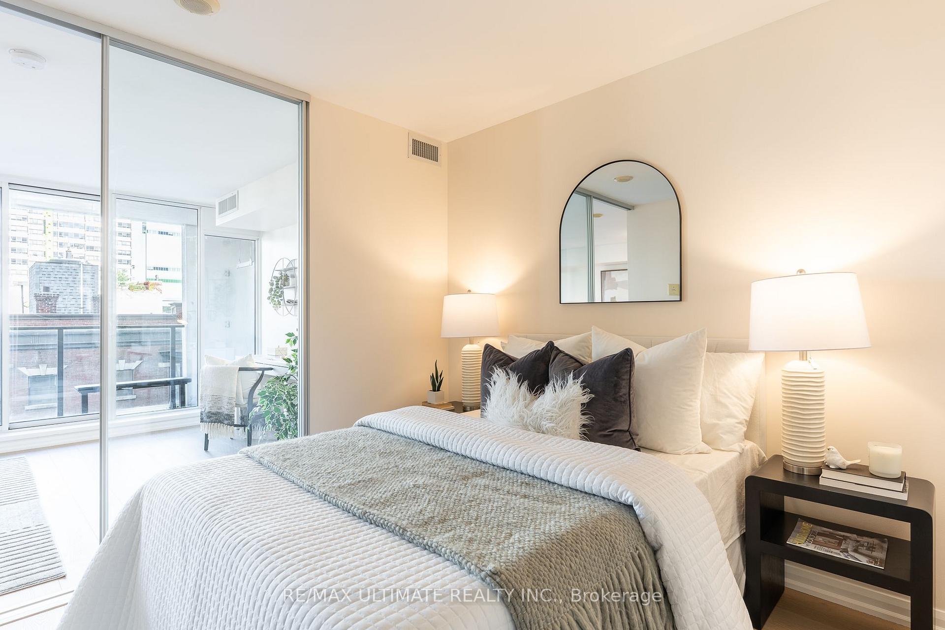 Photo 24 of Unit 627, 111 Elizabeth Street, Toronto, Bay Street Corridor — HOMEH