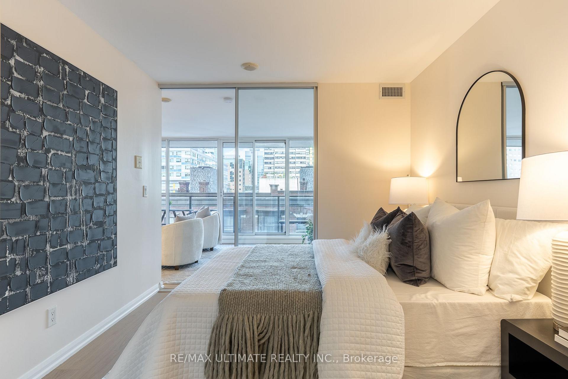 Photo 25 of Unit 627, 111 Elizabeth Street, Toronto, Bay Street Corridor — HOMEH