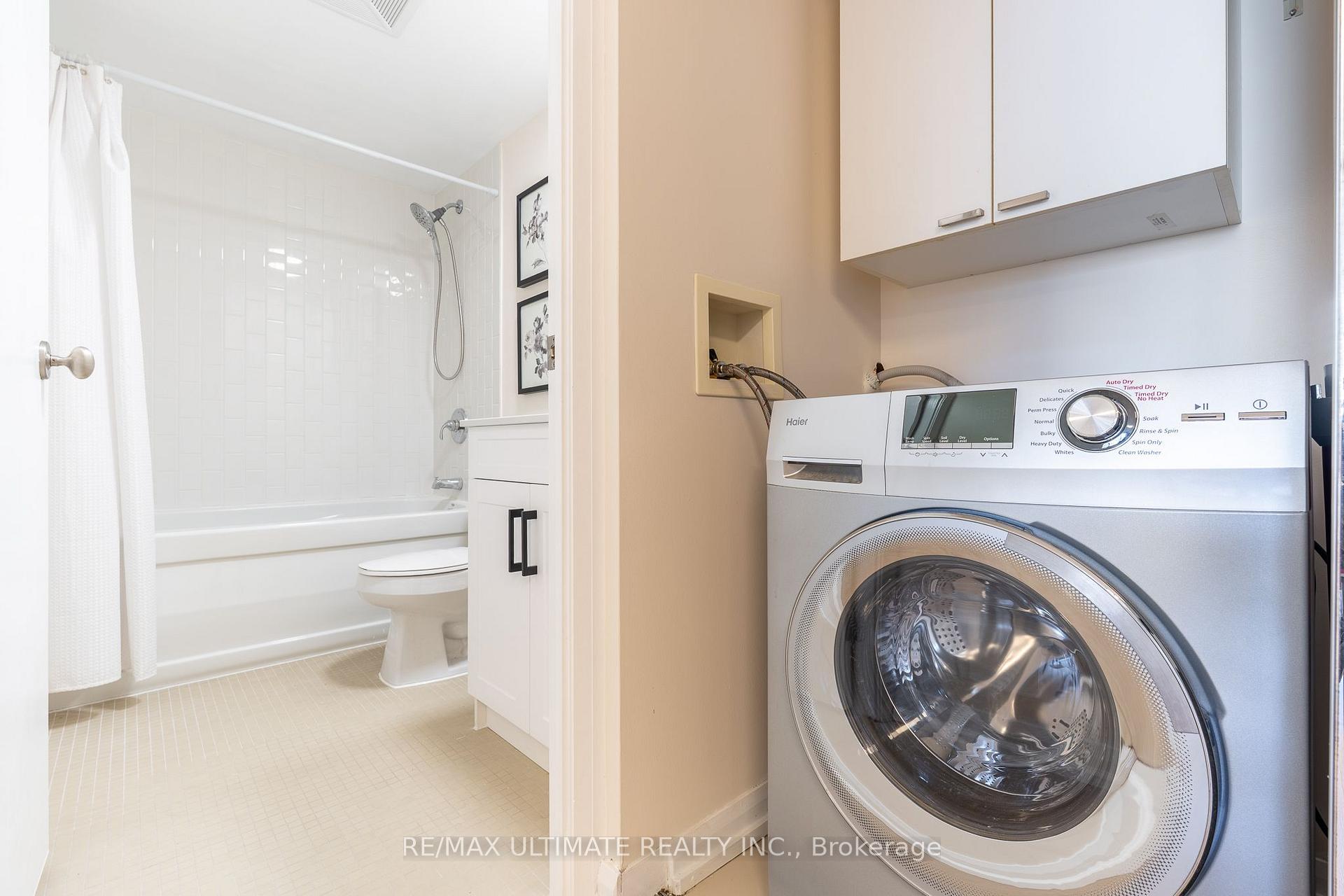 Photo 28 of Unit 627, 111 Elizabeth Street, Toronto, Bay Street Corridor — HOMEH