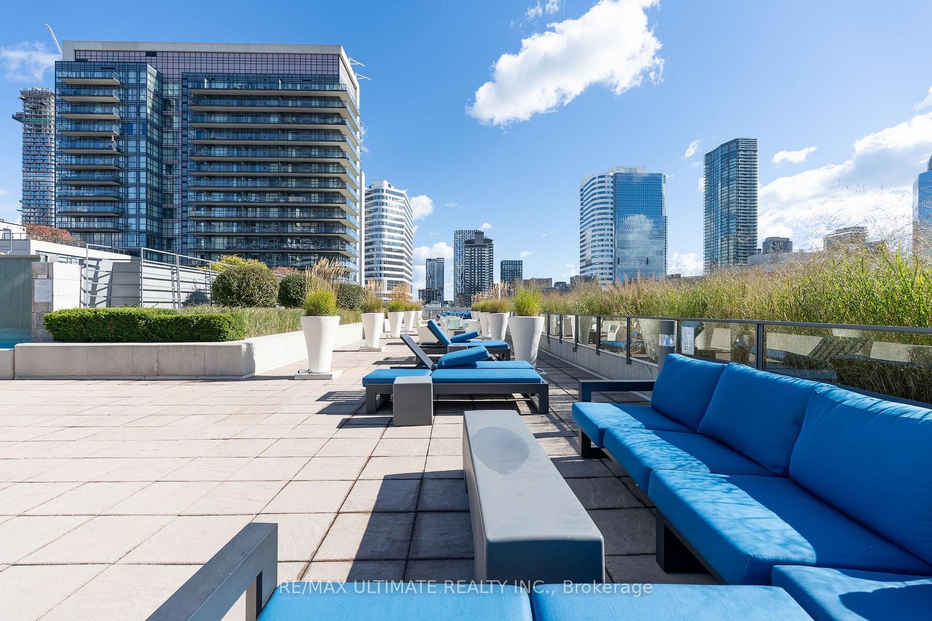 Photo 31 of Unit 627, 111 Elizabeth Street, Toronto, Bay Street Corridor — HOMEH