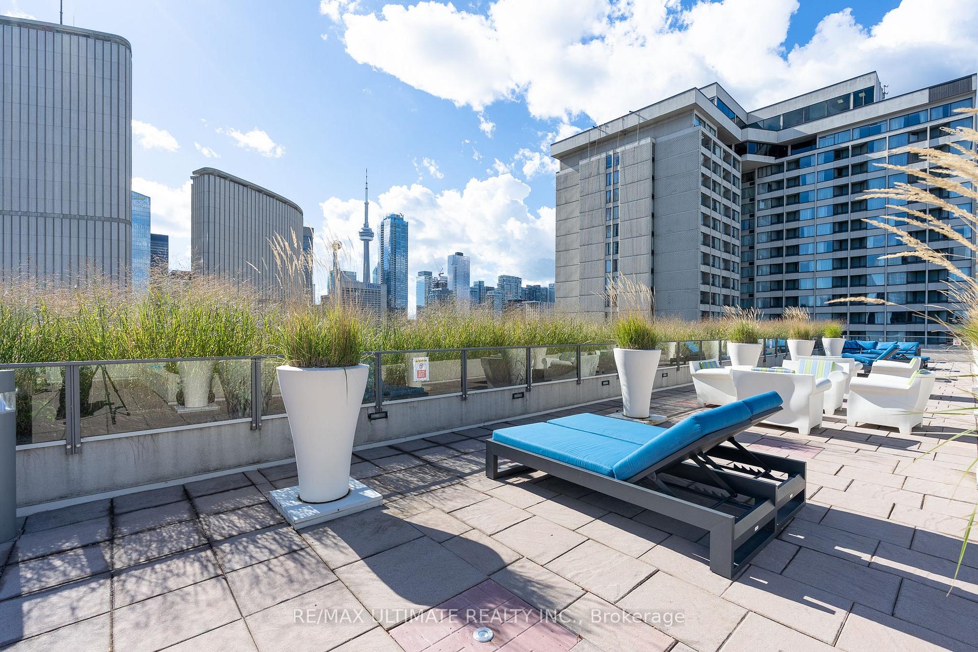 Photo 32 of Unit 627, 111 Elizabeth Street, Toronto, Bay Street Corridor — HOMEH