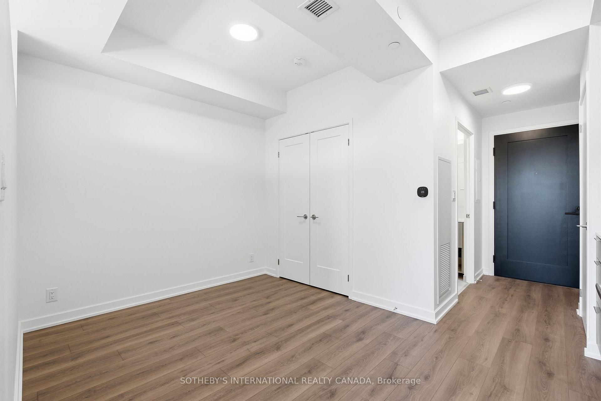 Photo 5 of Unit 612, 88 Bathurst Street, Toronto, Niagara — HOMEH