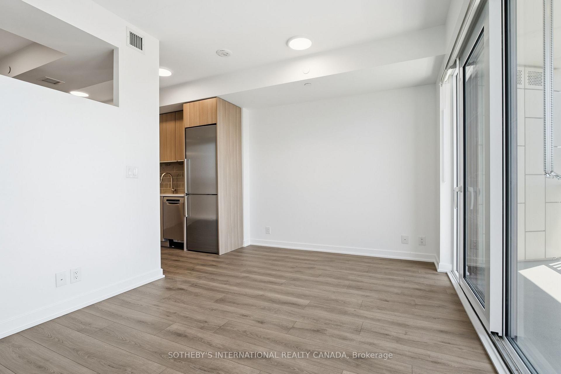 Photo 13 of Unit 612, 88 Bathurst Street, Toronto, Niagara — HOMEH