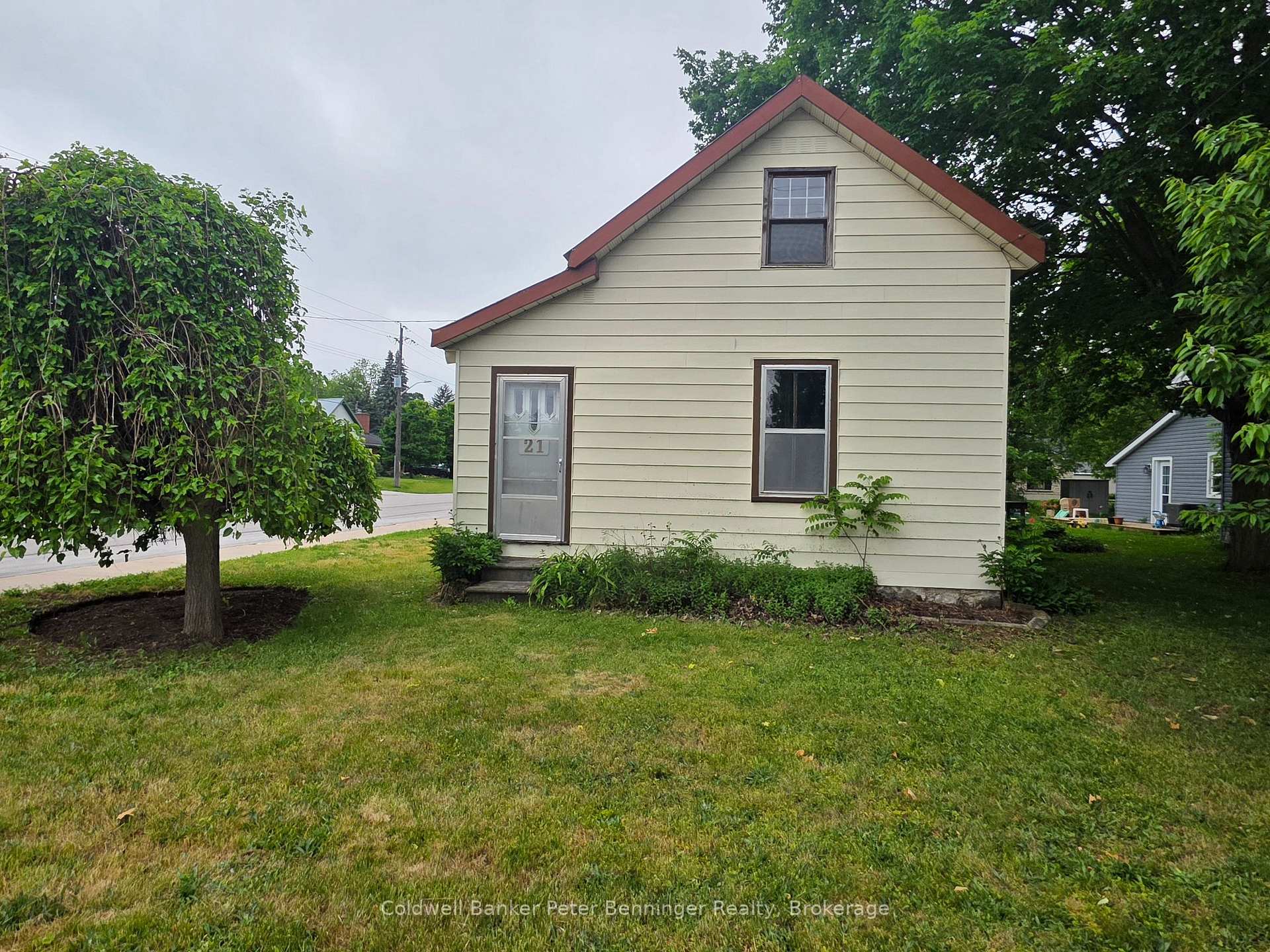 Photo 4 of 21 Peter Street, Brockton — HOMEH