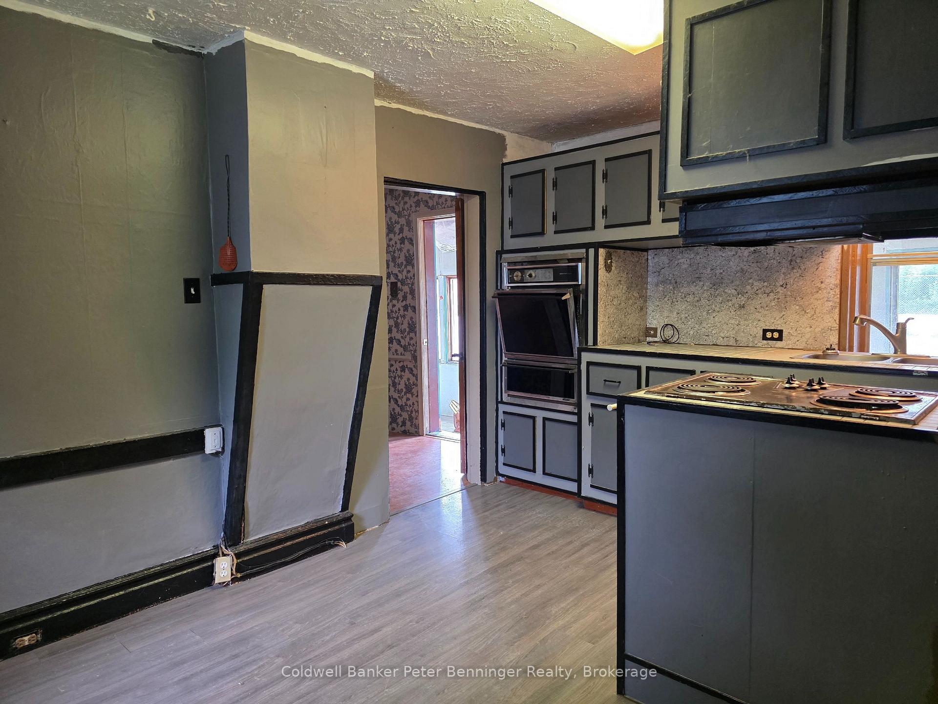 Photo 9 of 21 Peter Street, Brockton — HOMEH
