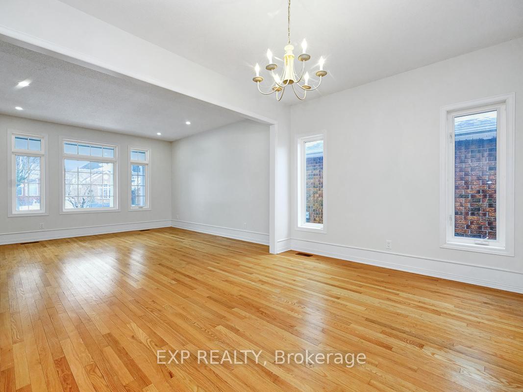 Photo 11 of 768 Rolling River Crescent, Ottawa, Riverside South/Gloucester Glen — HOMEH