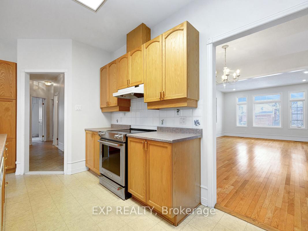 Photo 17 of 768 Rolling River Crescent, Ottawa, Riverside South/Gloucester Glen — HOMEH