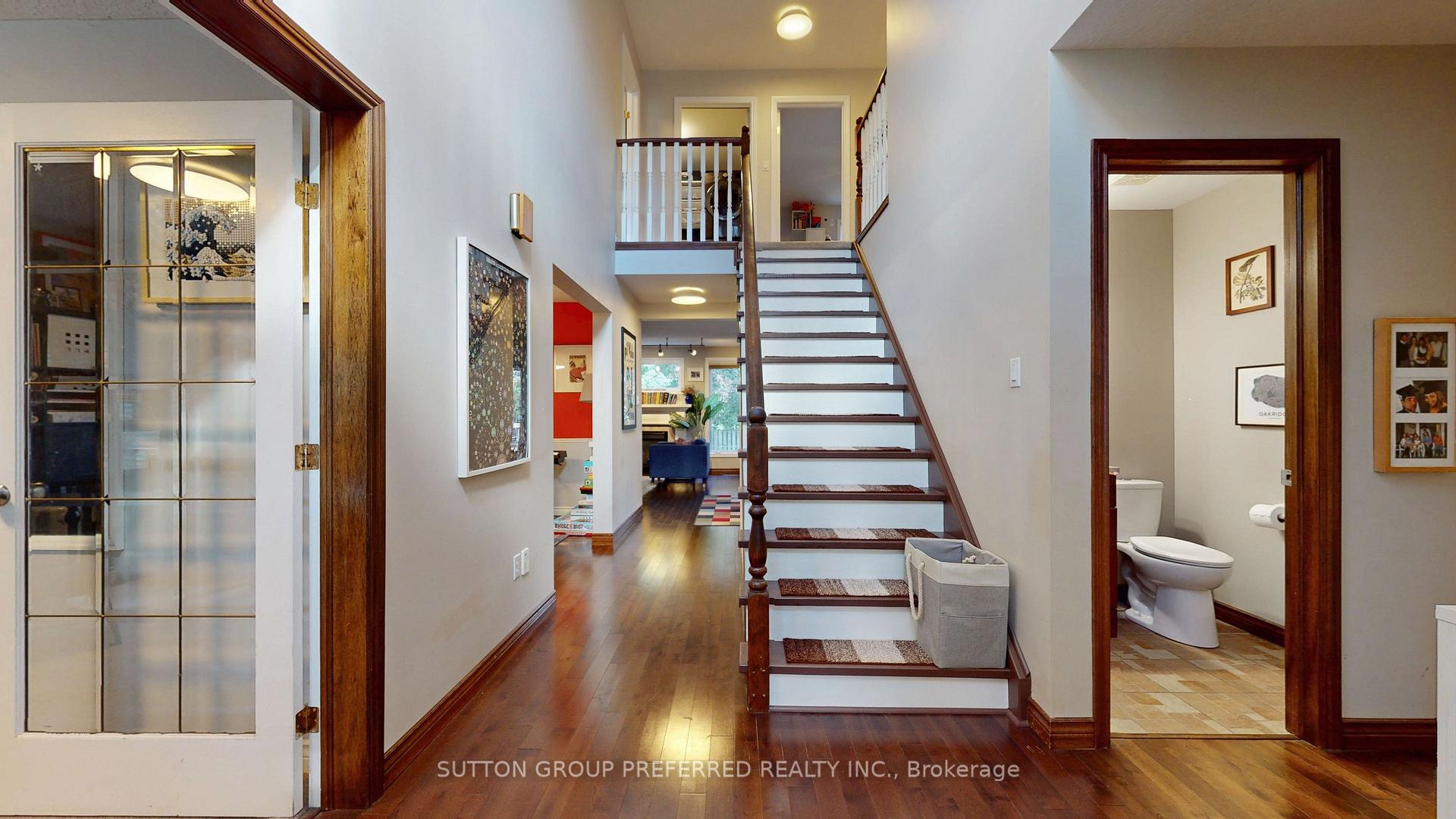 Photo 7 of 105 Richmeadow Crescent, London, North M — HOMEH