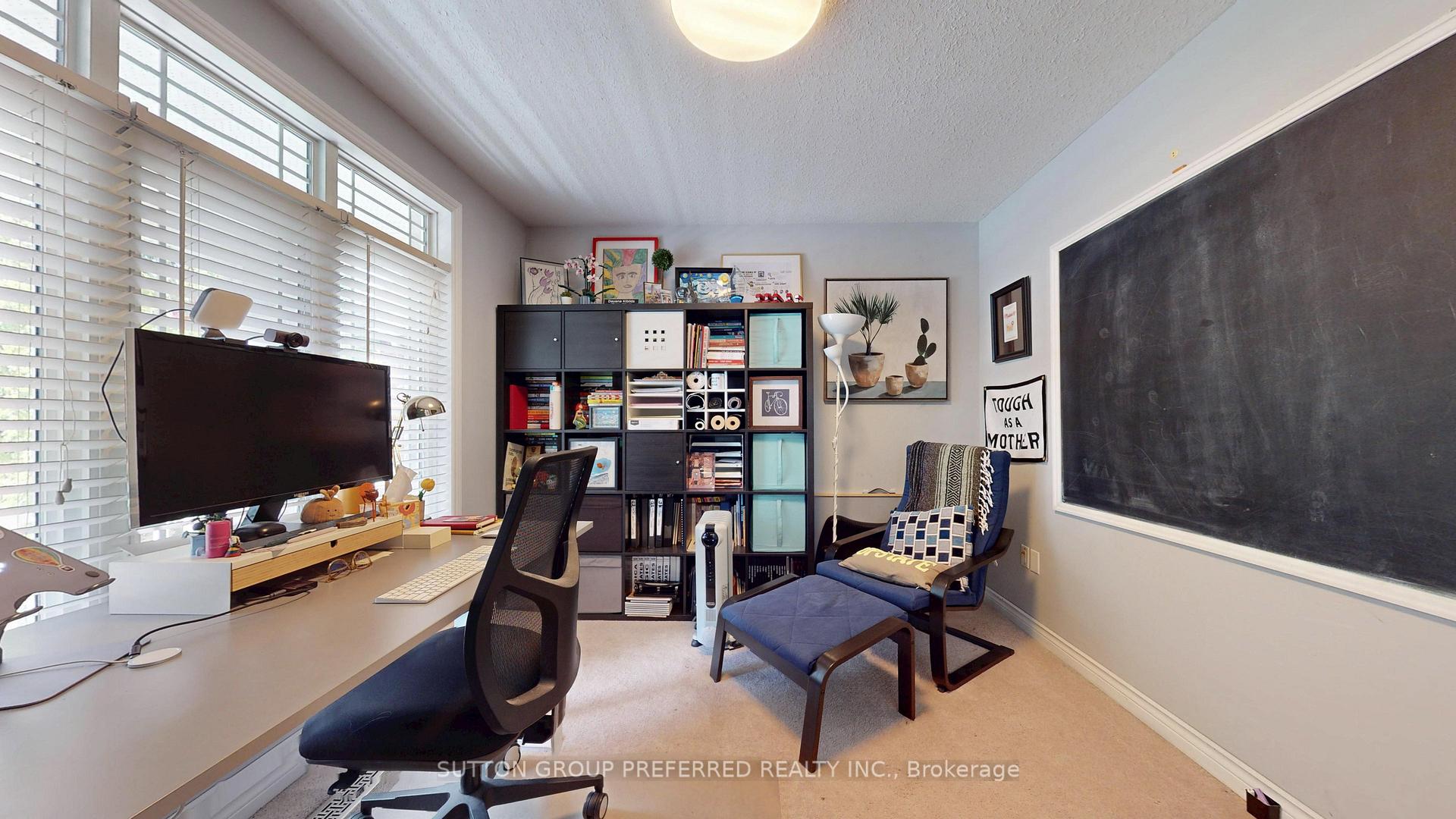 Photo 8 of 105 Richmeadow Crescent, London, North M — HOMEH
