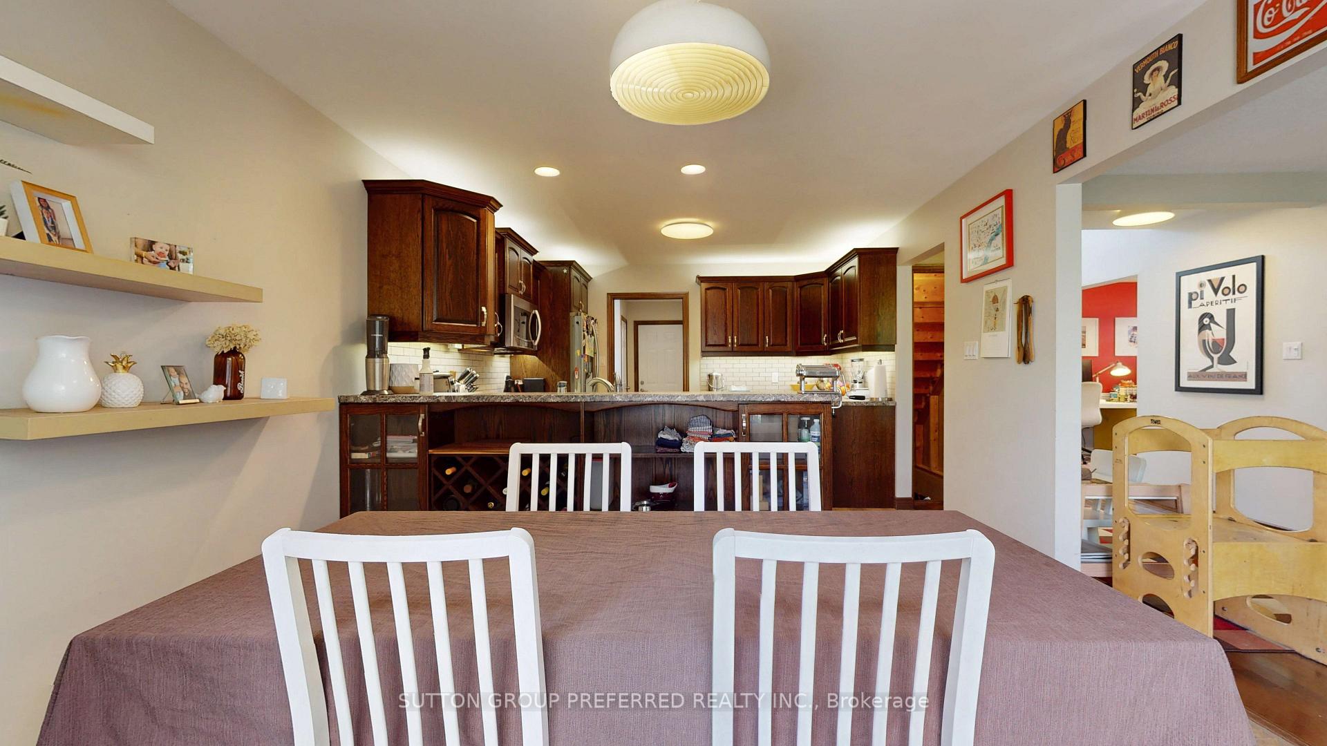 Photo 18 of 105 Richmeadow Crescent, London, North M — HOMEH