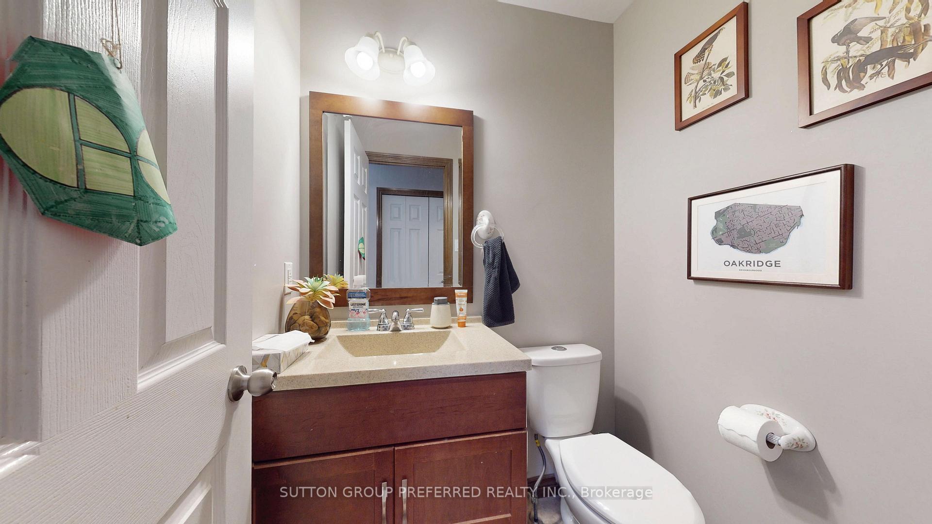 Photo 25 of 105 Richmeadow Crescent, London, North M — HOMEH