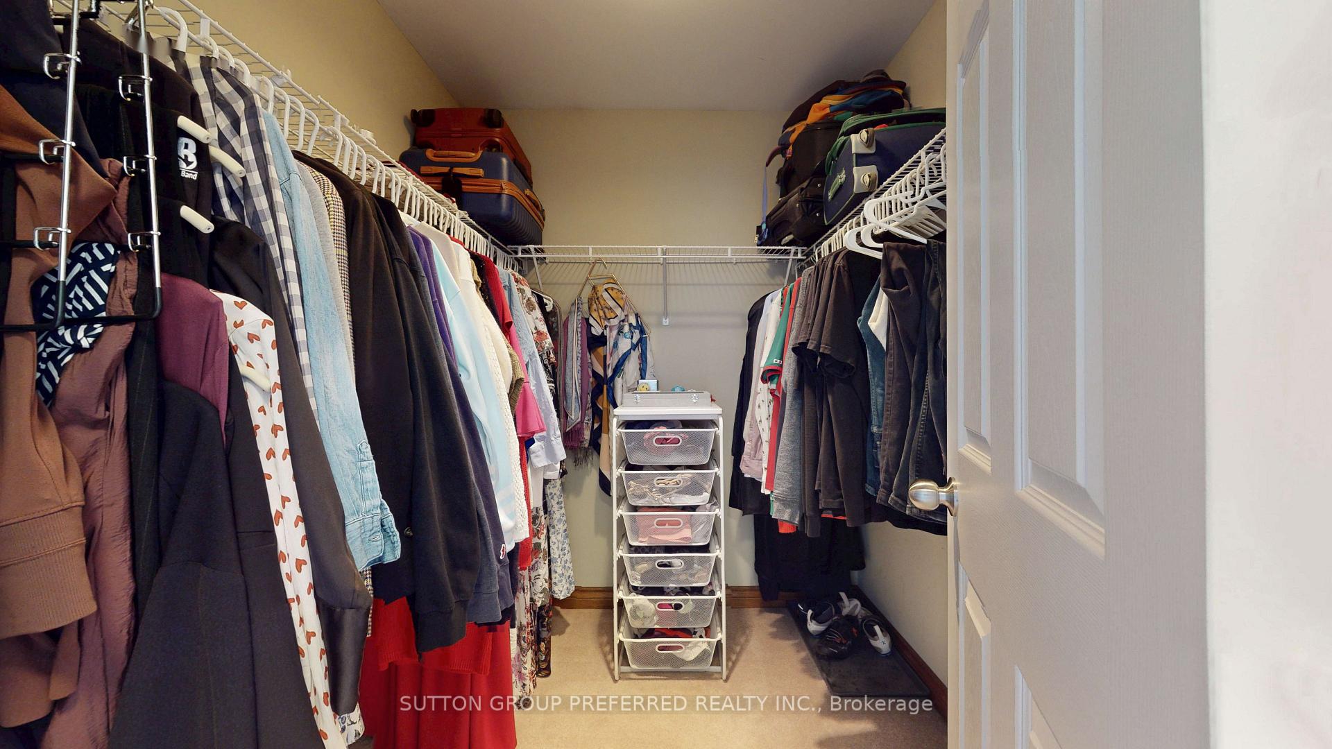 Photo 29 of 105 Richmeadow Crescent, London, North M — HOMEH