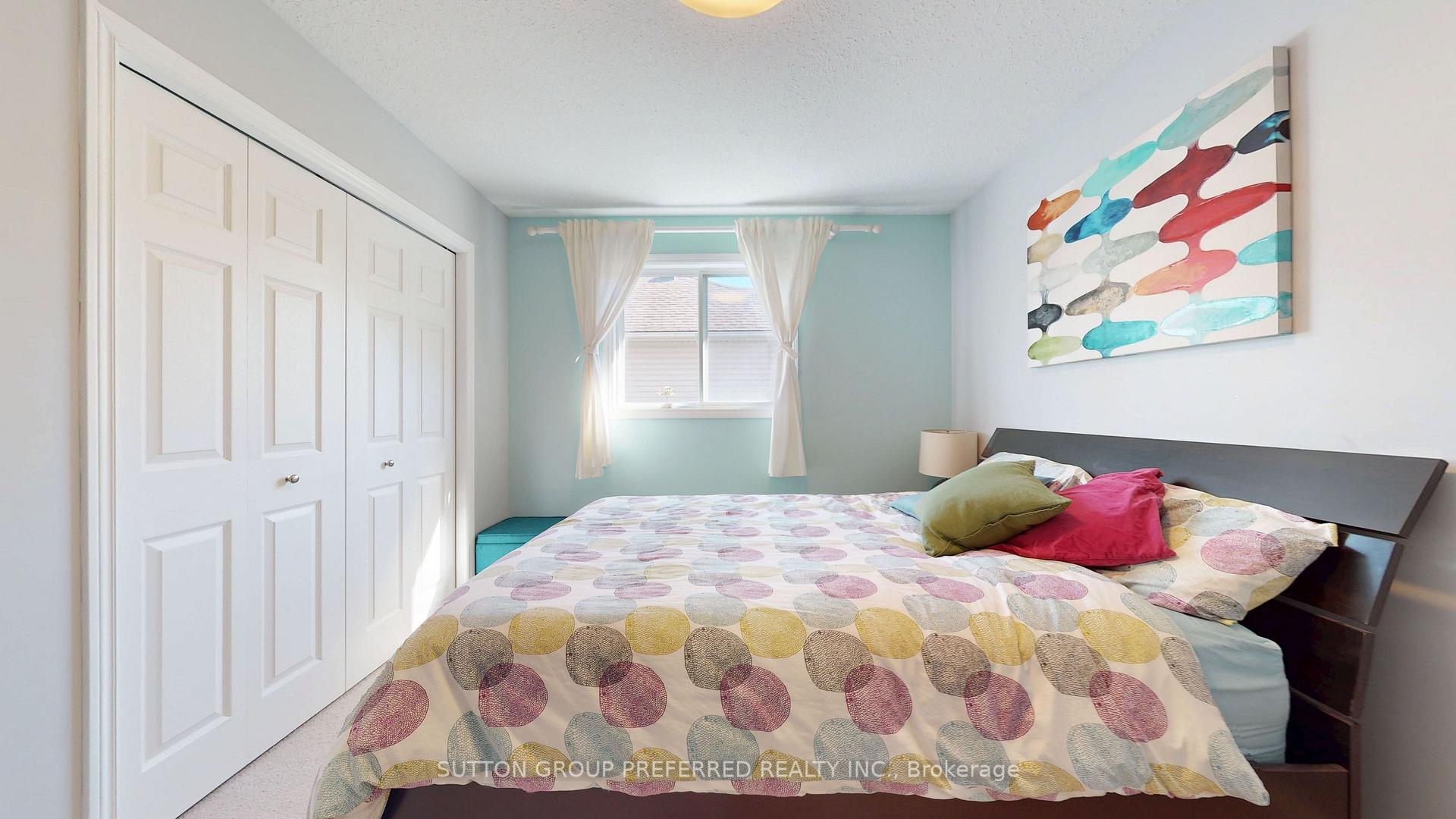 Photo 38 of 105 Richmeadow Crescent, London, North M — HOMEH