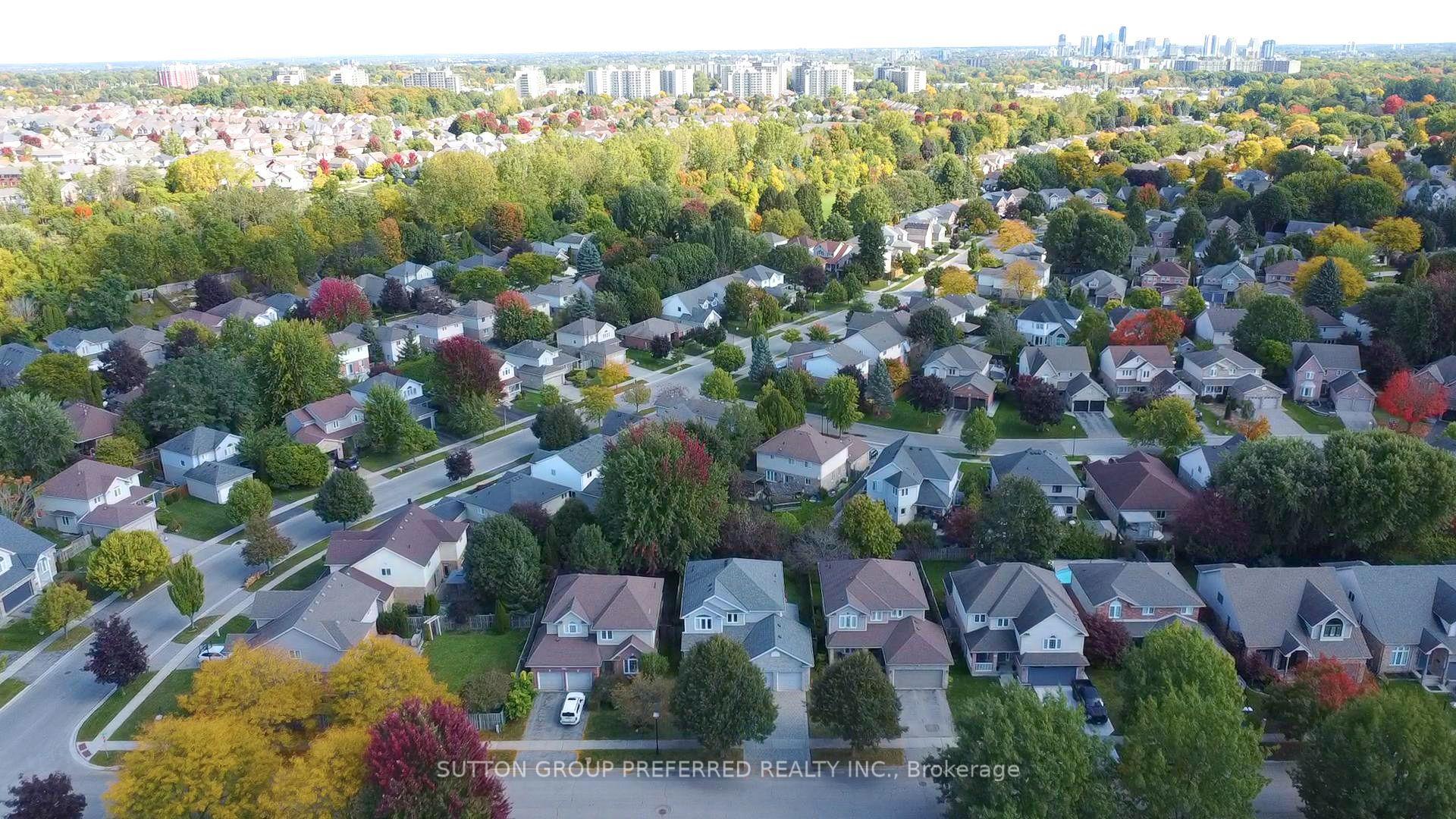 Photo 49 of 105 Richmeadow Crescent, London, North M — HOMEH