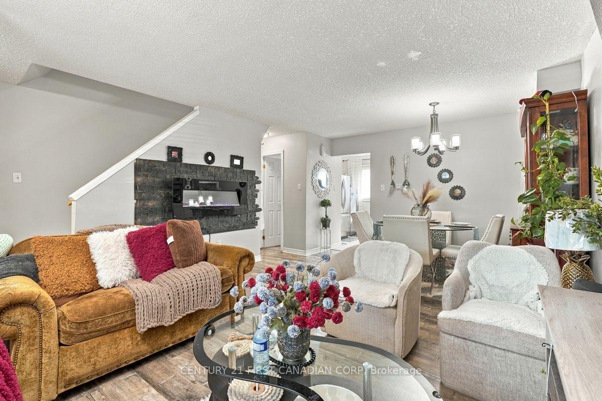 Photo 4 of Unit 2, 1443 Huron Street, London, East D — HOMEH