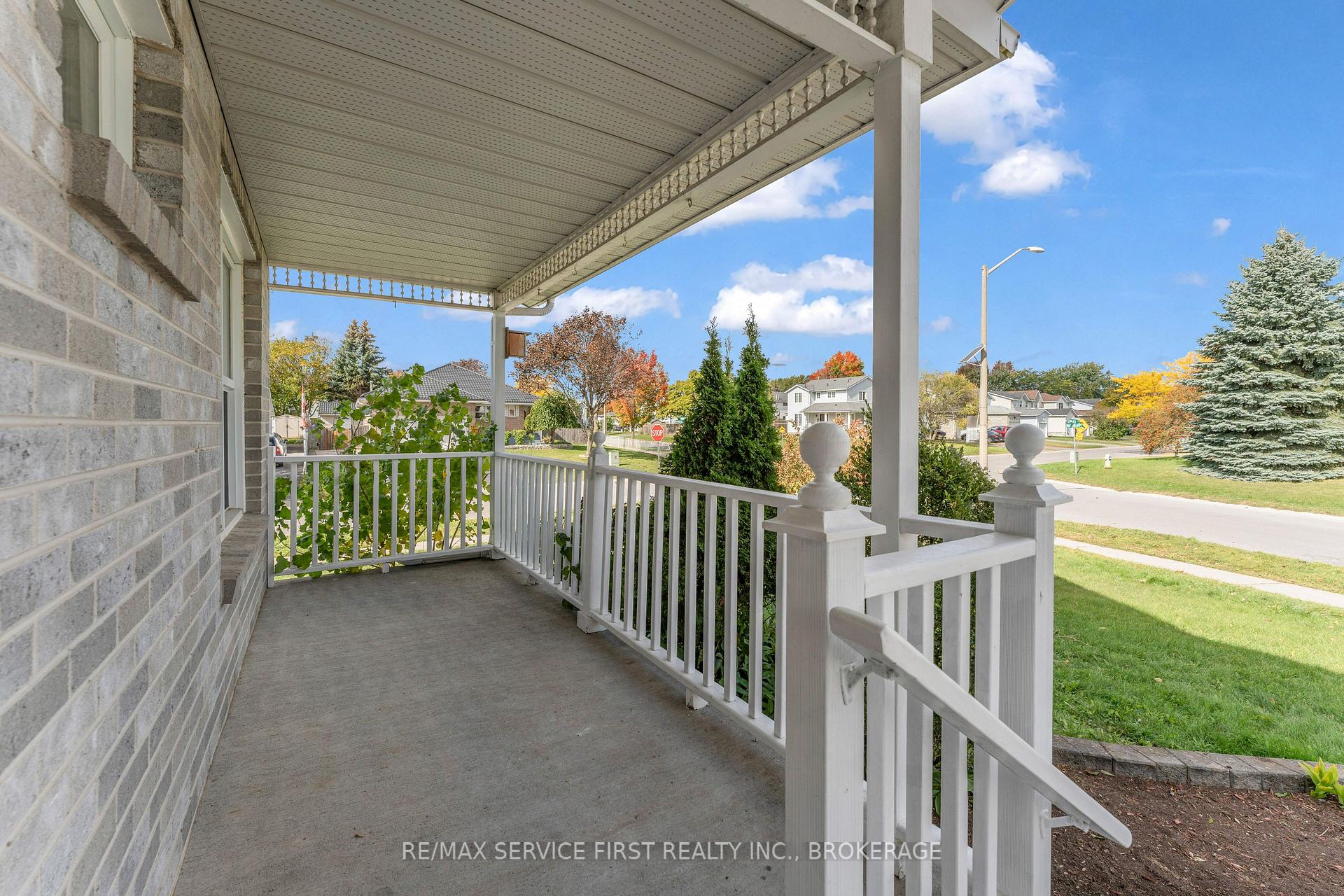 Photo 4 of 363 Waterloo Drive, Kingston, East Gardiners Rd — HOMEH