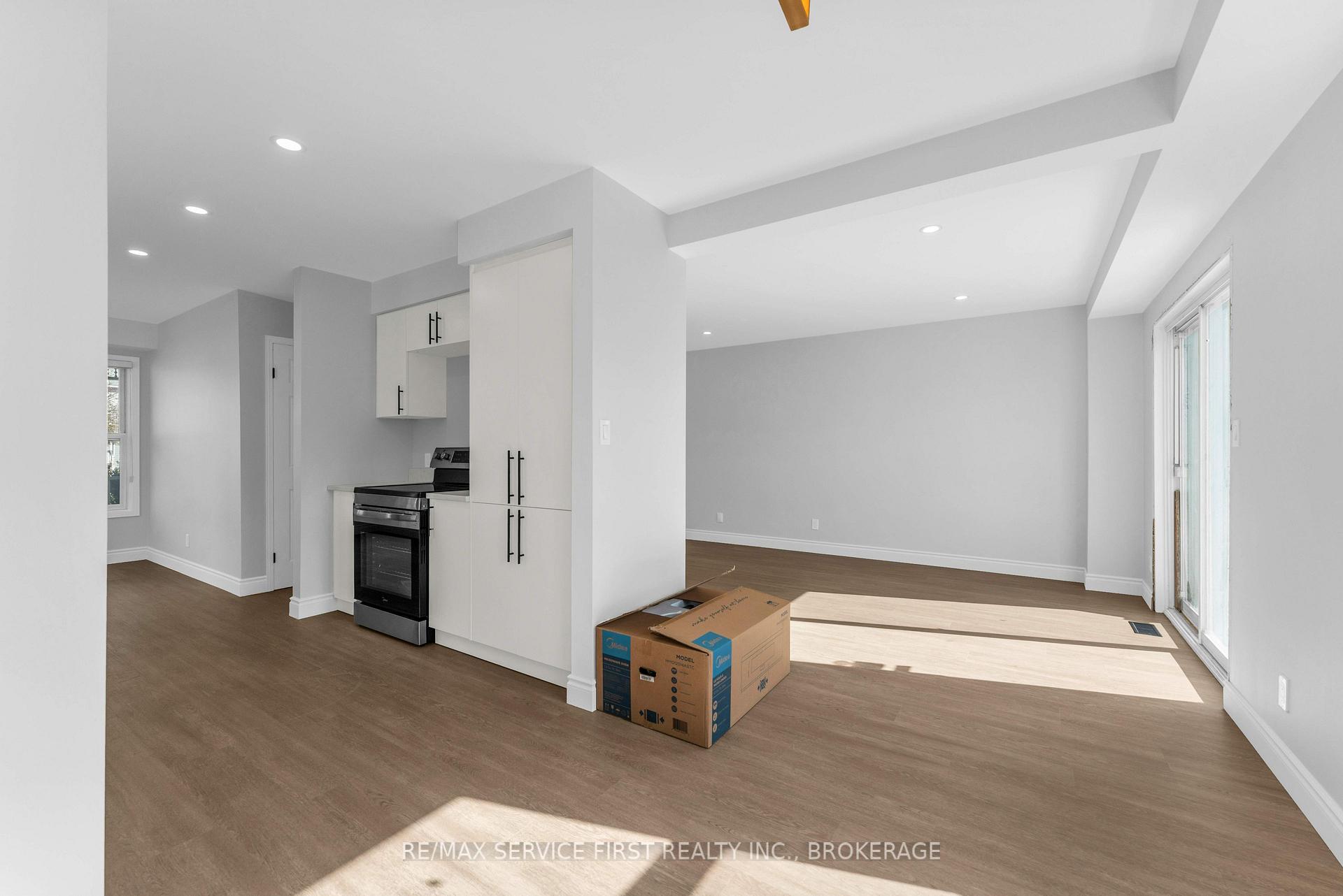 Photo 13 of 363 Waterloo Drive, Kingston, East Gardiners Rd — HOMEH