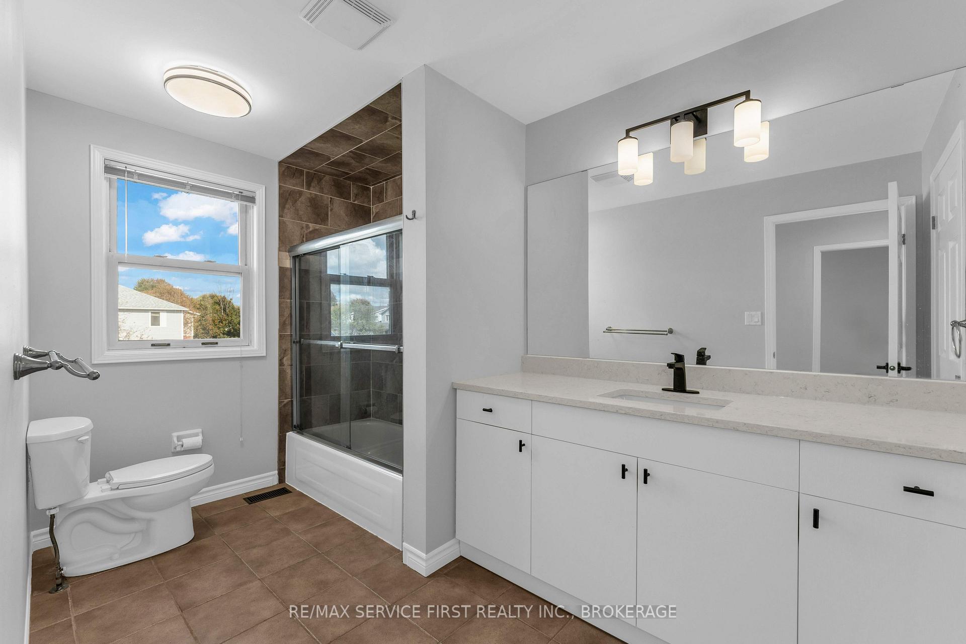 Photo 28 of 363 Waterloo Drive, Kingston, East Gardiners Rd — HOMEH
