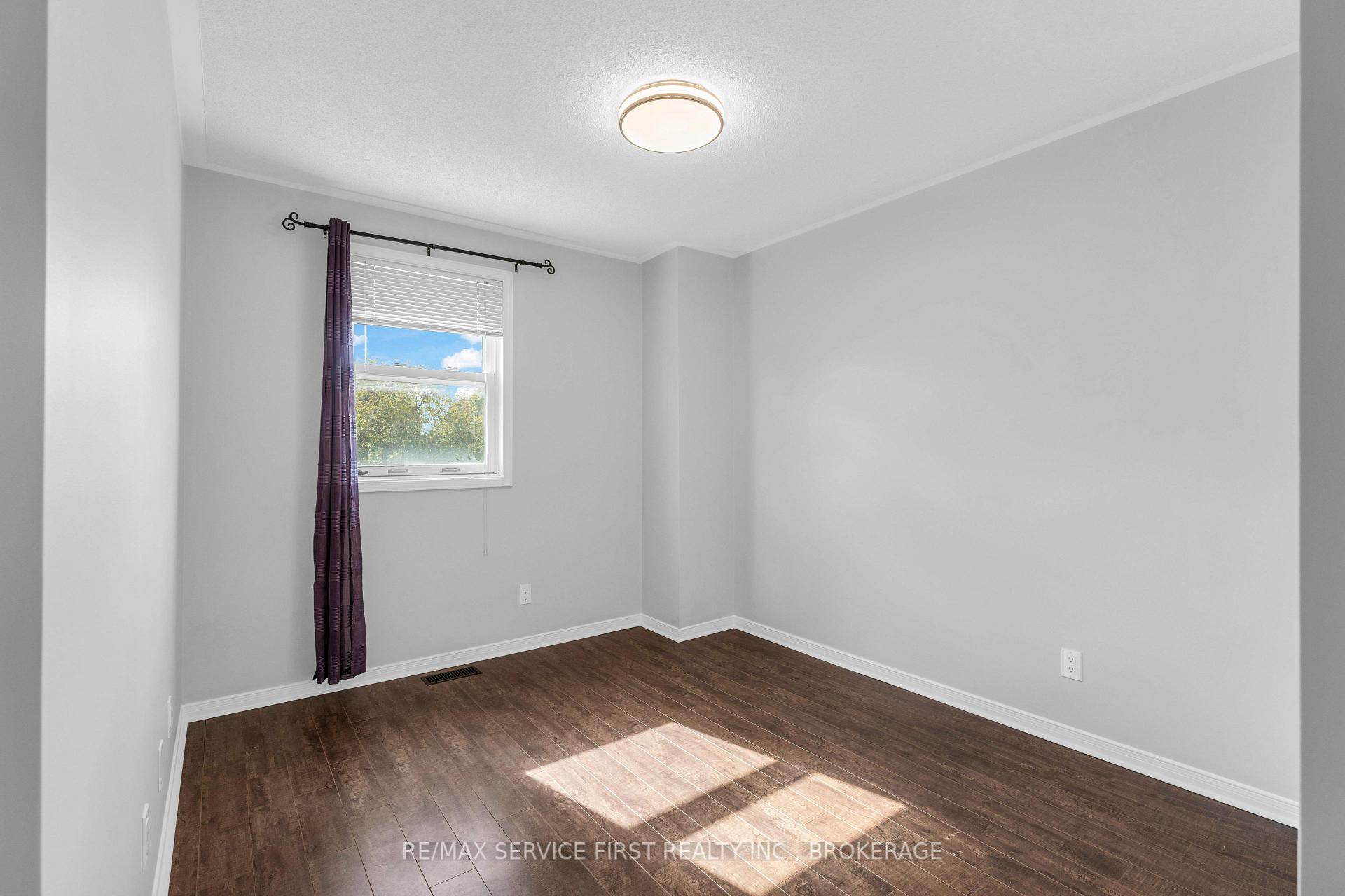 Photo 33 of 363 Waterloo Drive, Kingston, East Gardiners Rd — HOMEH