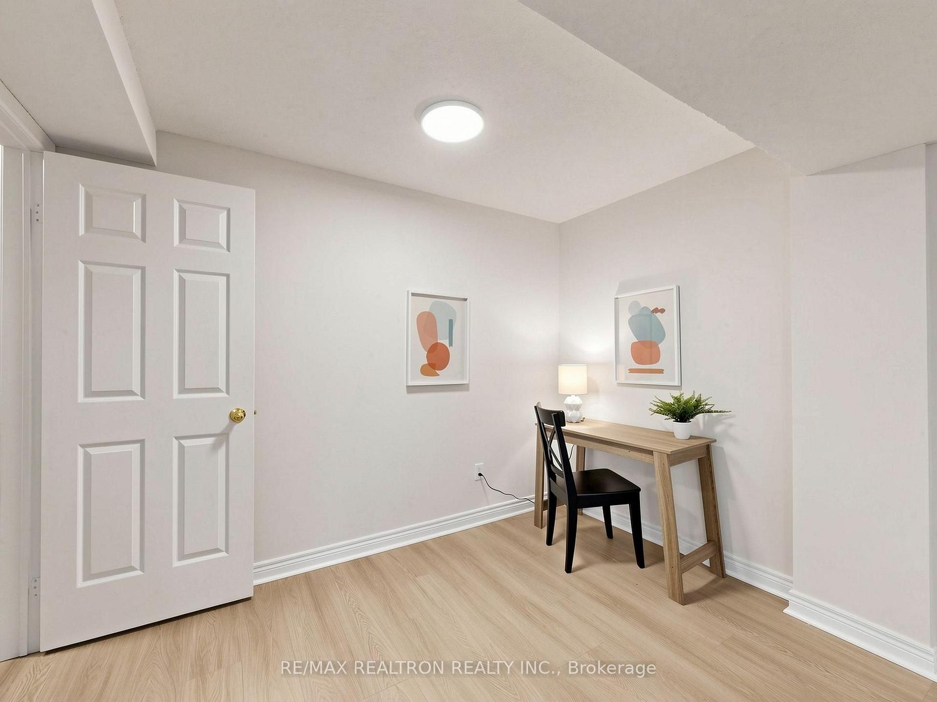 Photo 10 of 81 Lichfield Road, Markham, Unionville — HOMEH