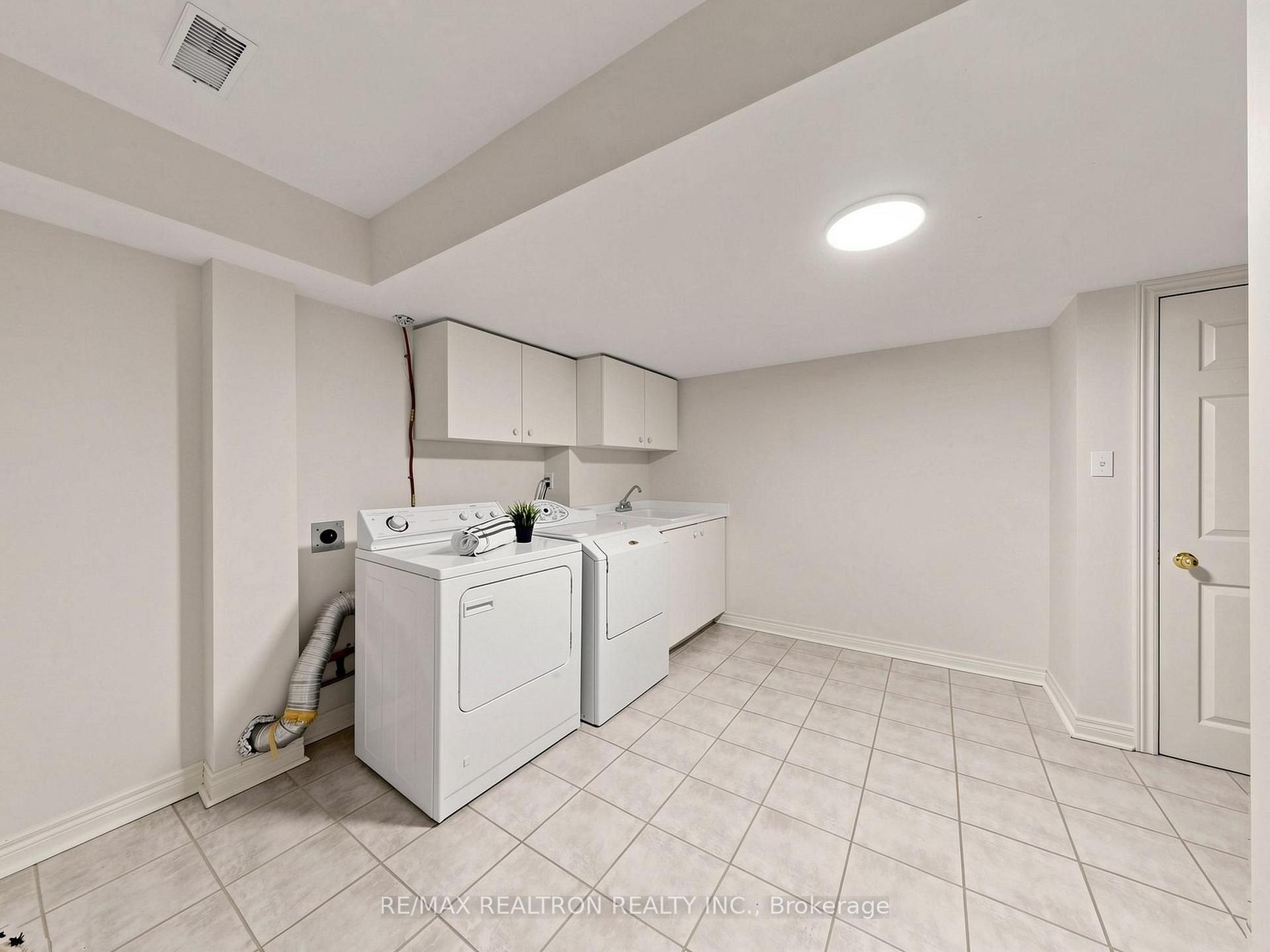 Photo 12 of 81 Lichfield Road, Markham, Unionville — HOMEH
