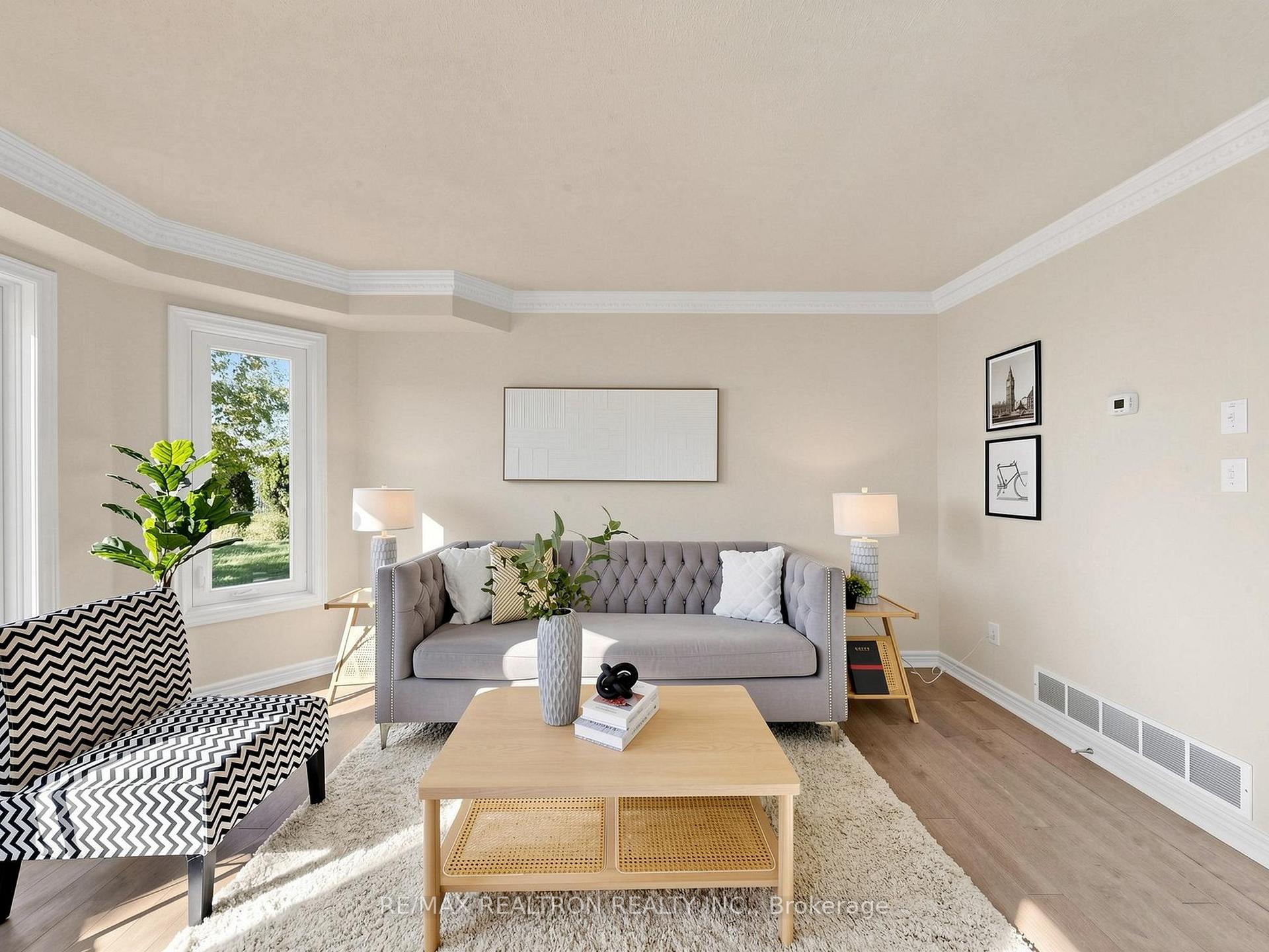 Photo 14 of 81 Lichfield Road, Markham, Unionville — HOMEH