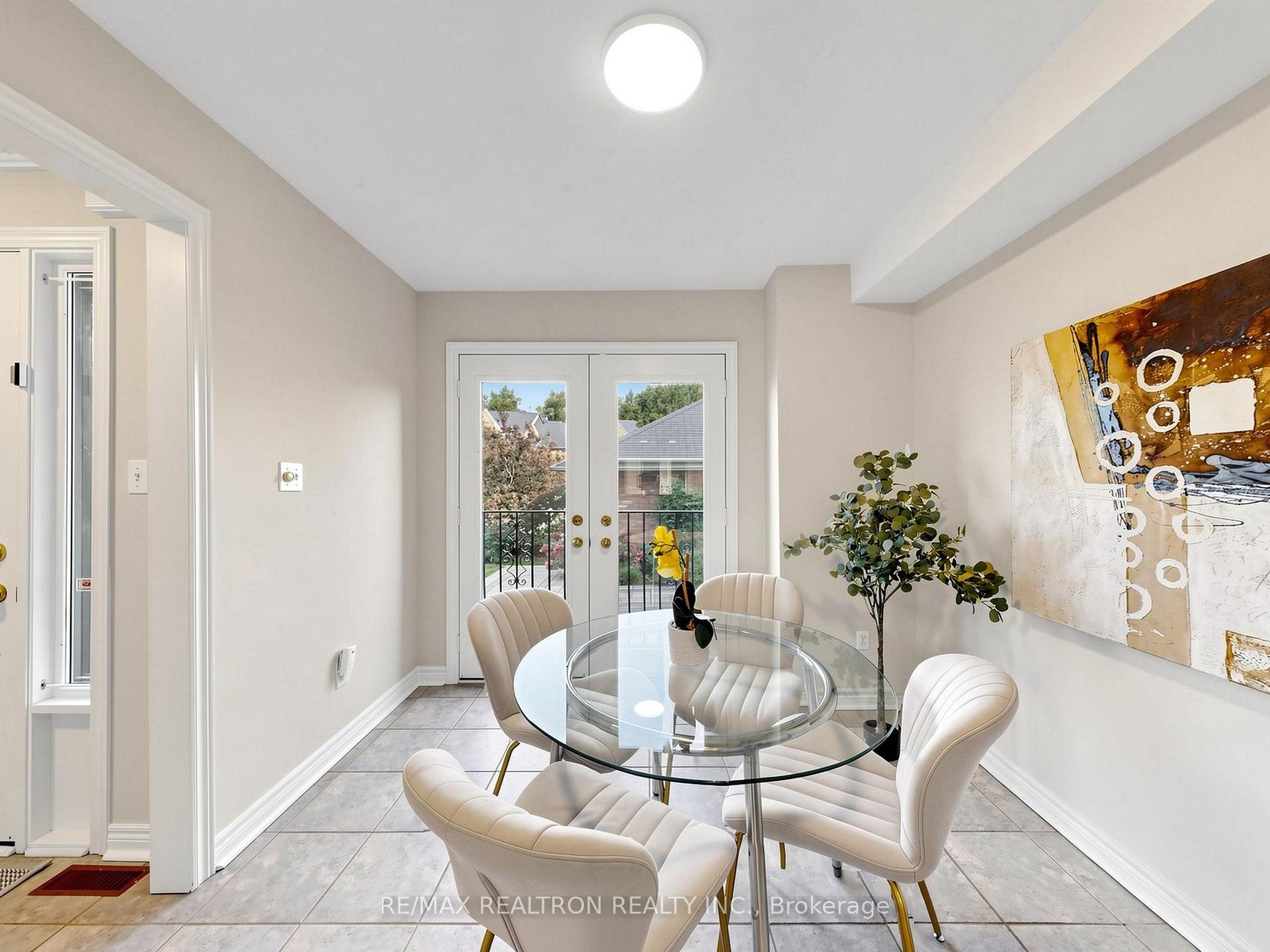 Photo 22 of 81 Lichfield Road, Markham, Unionville — HOMEH