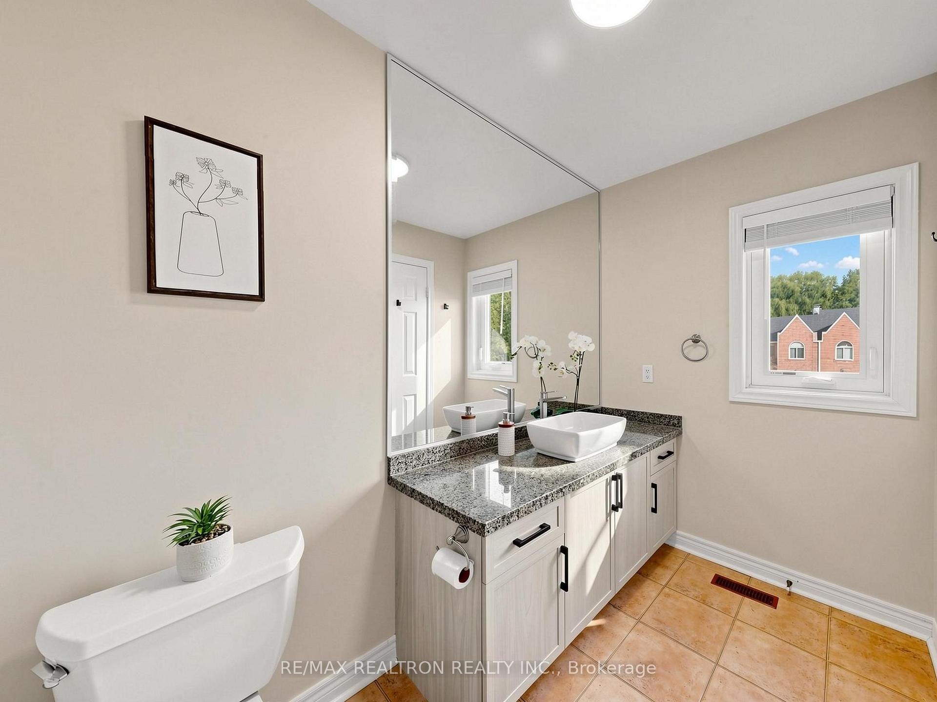 Photo 32 of 81 Lichfield Road, Markham, Unionville — HOMEH