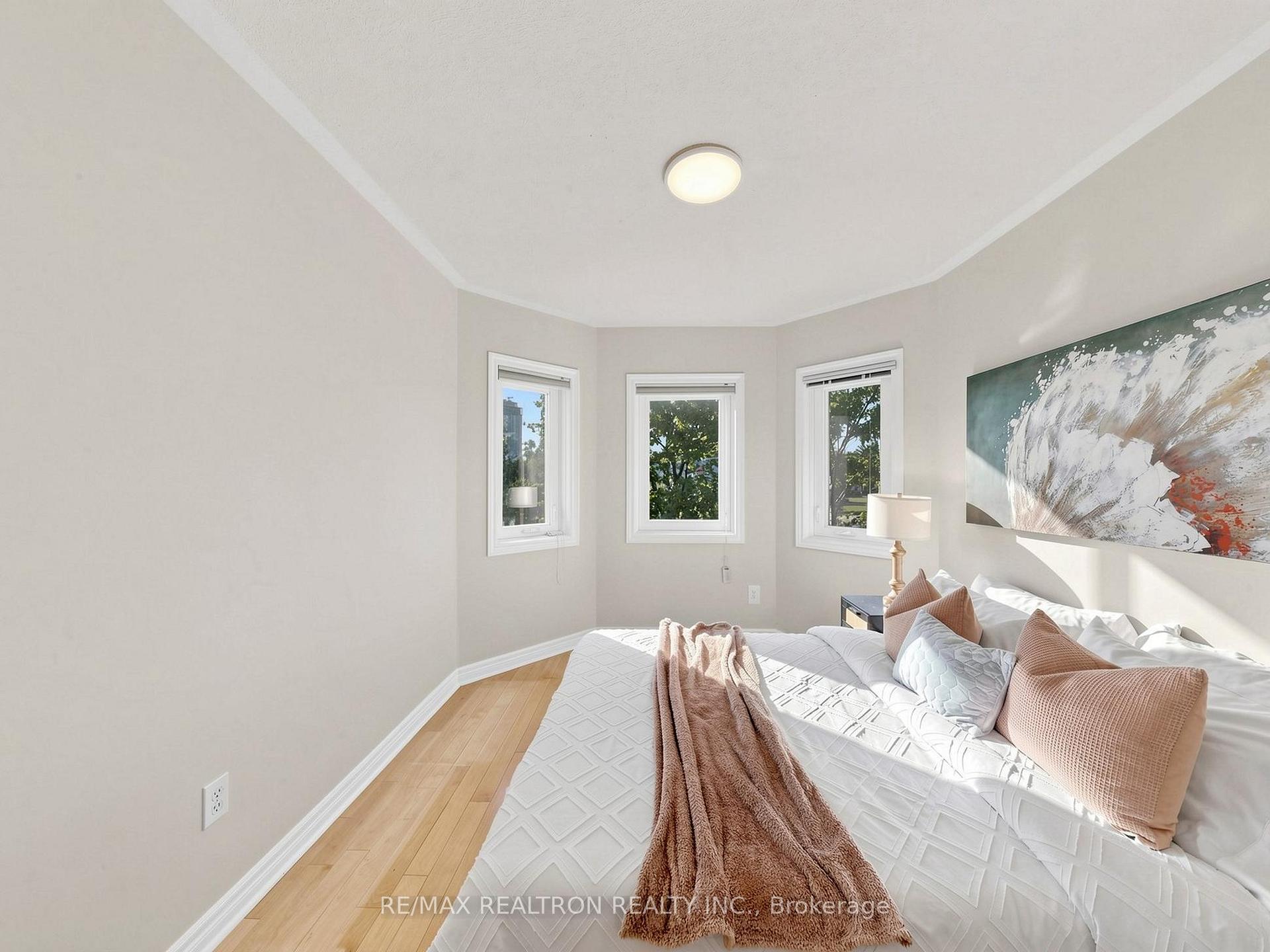Photo 38 of 81 Lichfield Road, Markham, Unionville — HOMEH
