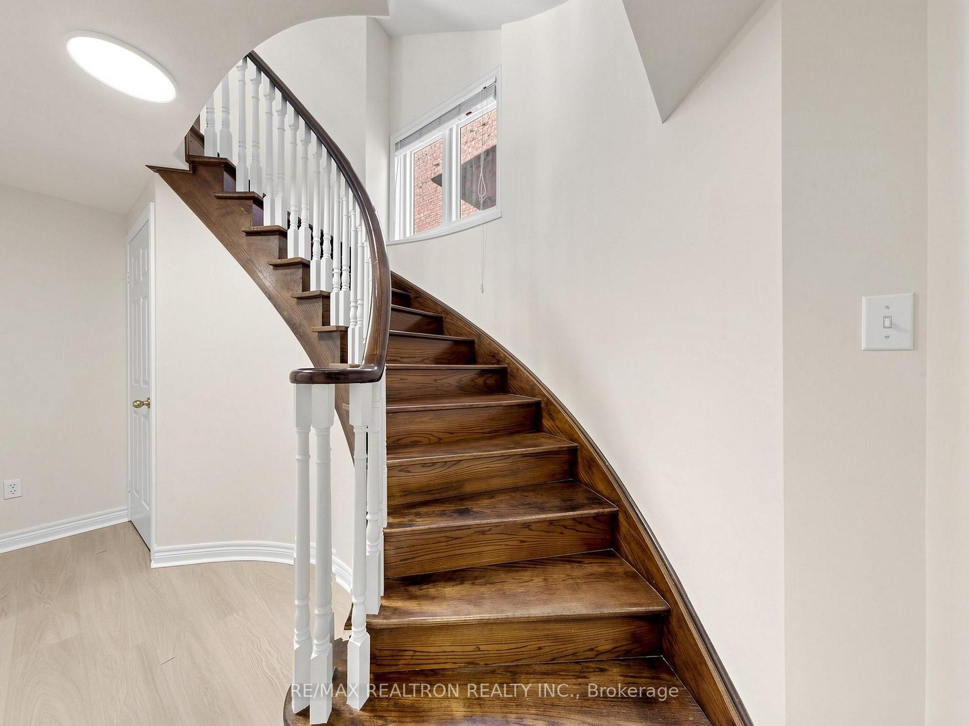 Photo 41 of 81 Lichfield Road, Markham, Unionville — HOMEH