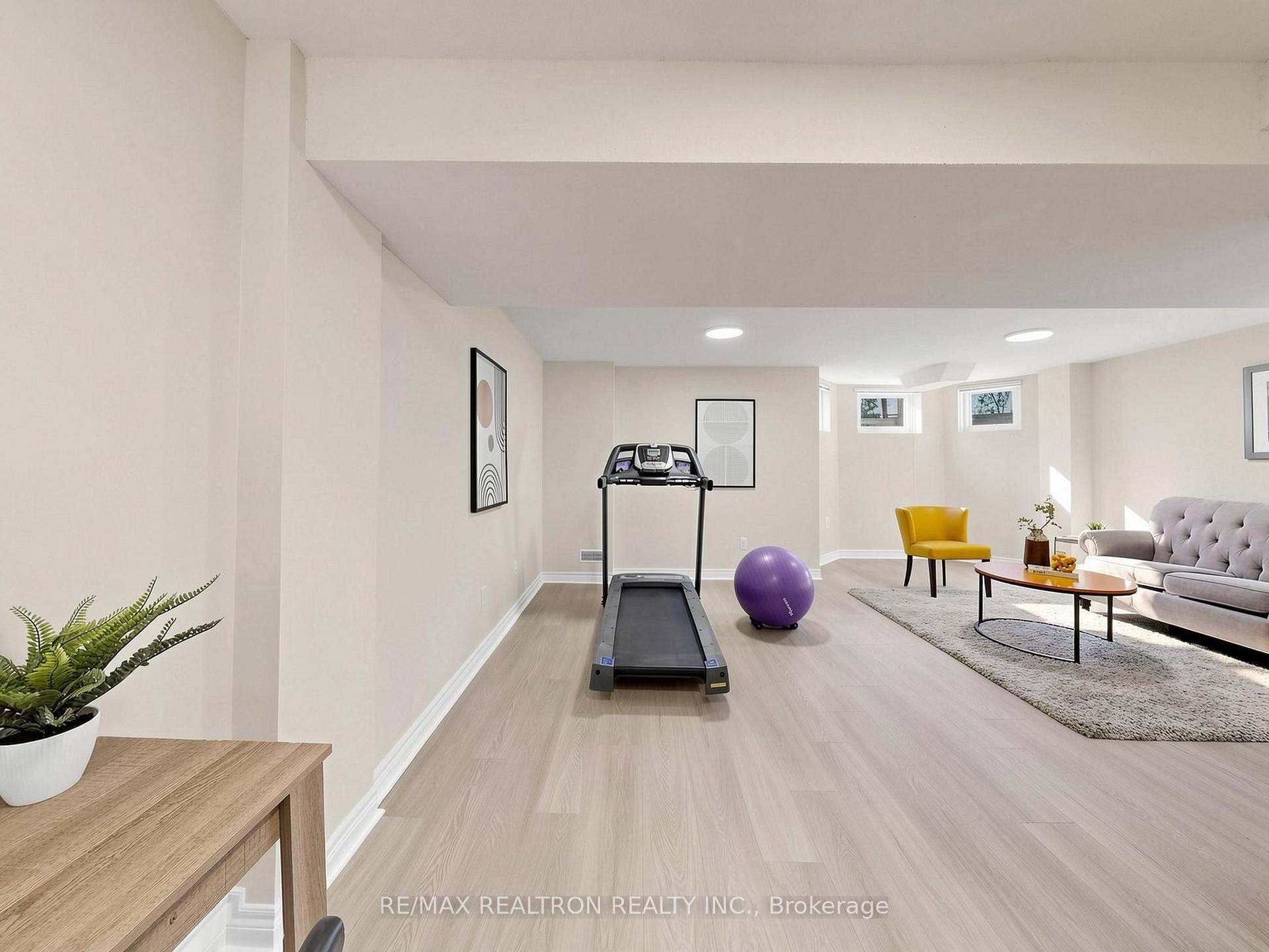 Photo 42 of 81 Lichfield Road, Markham, Unionville — HOMEH