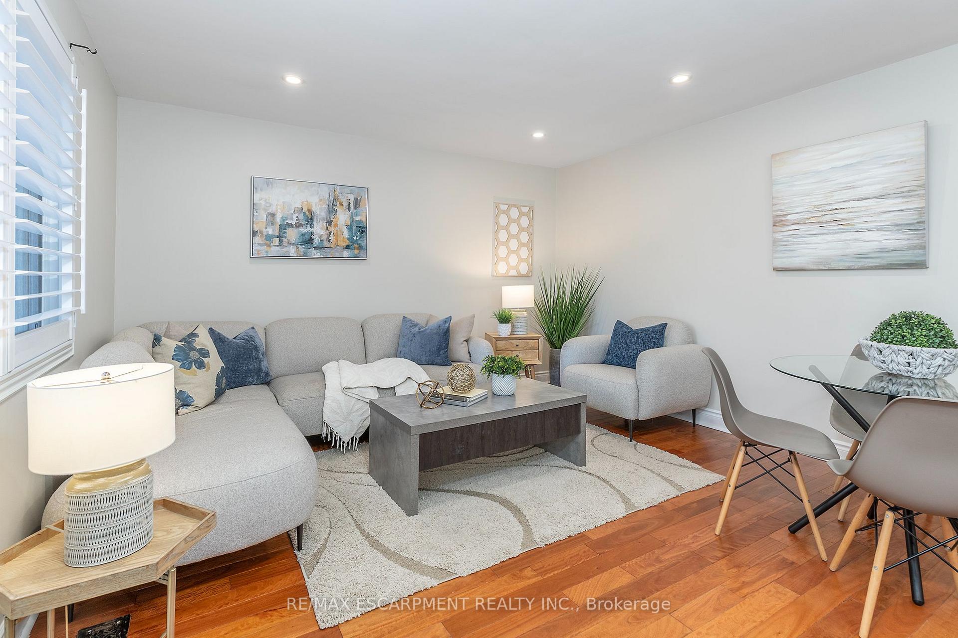 Photo 6 of 788 Upper Gage Avenue, Hamilton, Macassa — HOMEH
