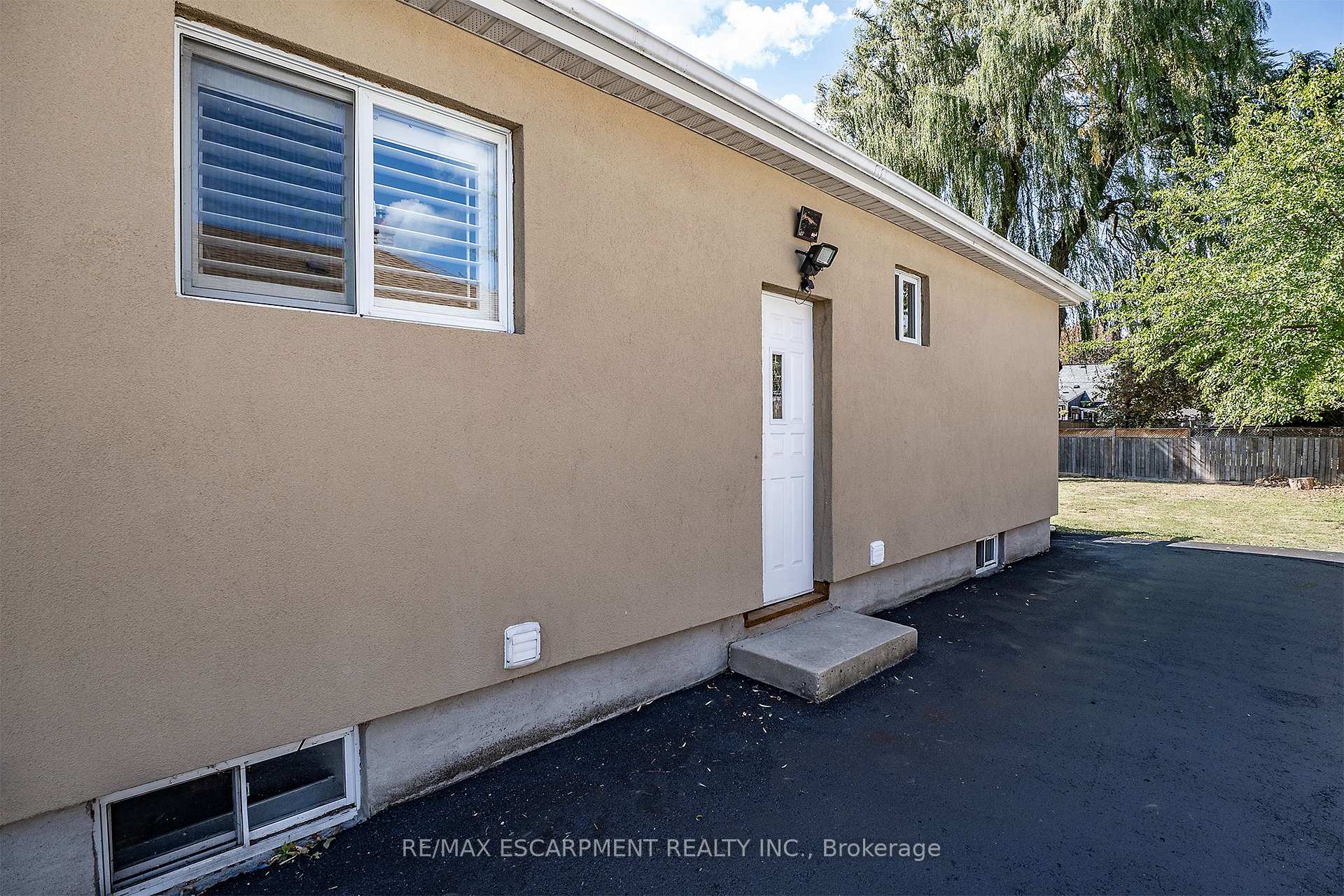Photo 23 of 788 Upper Gage Avenue, Hamilton, Macassa — HOMEH