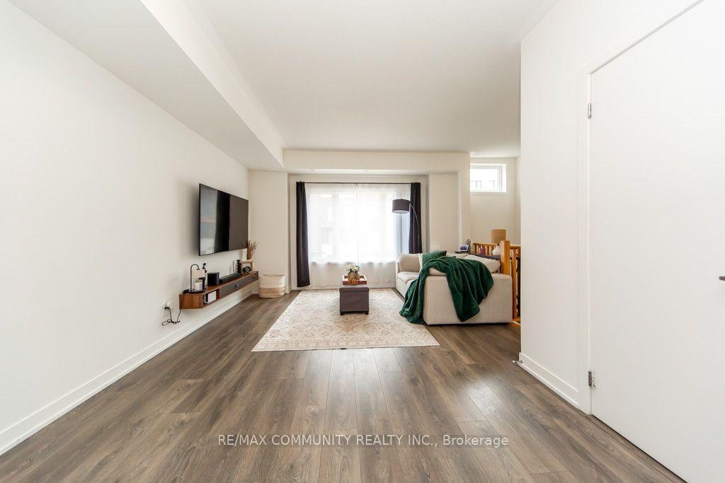 Photo 4 of Unit 103, 1525 Kingston Road, Pickering, Town Centre — HOMEH