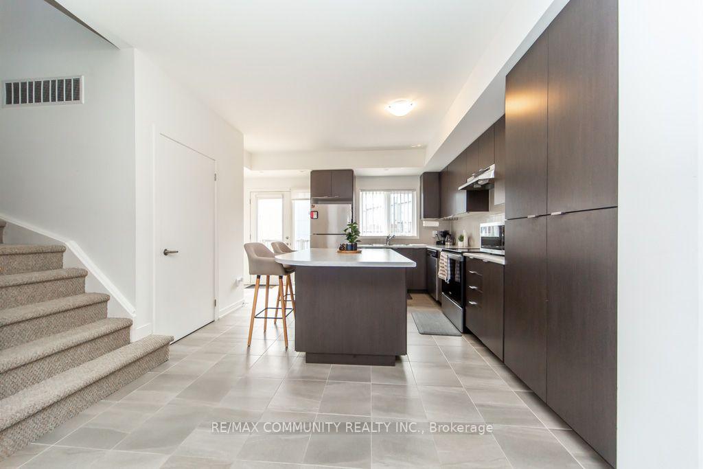 Photo 9 of Unit 103, 1525 Kingston Road, Pickering, Town Centre — HOMEH
