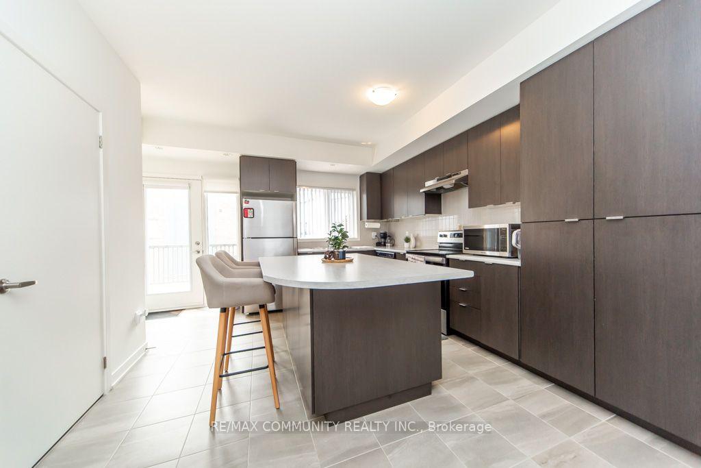 Photo 11 of Unit 103, 1525 Kingston Road, Pickering, Town Centre — HOMEH